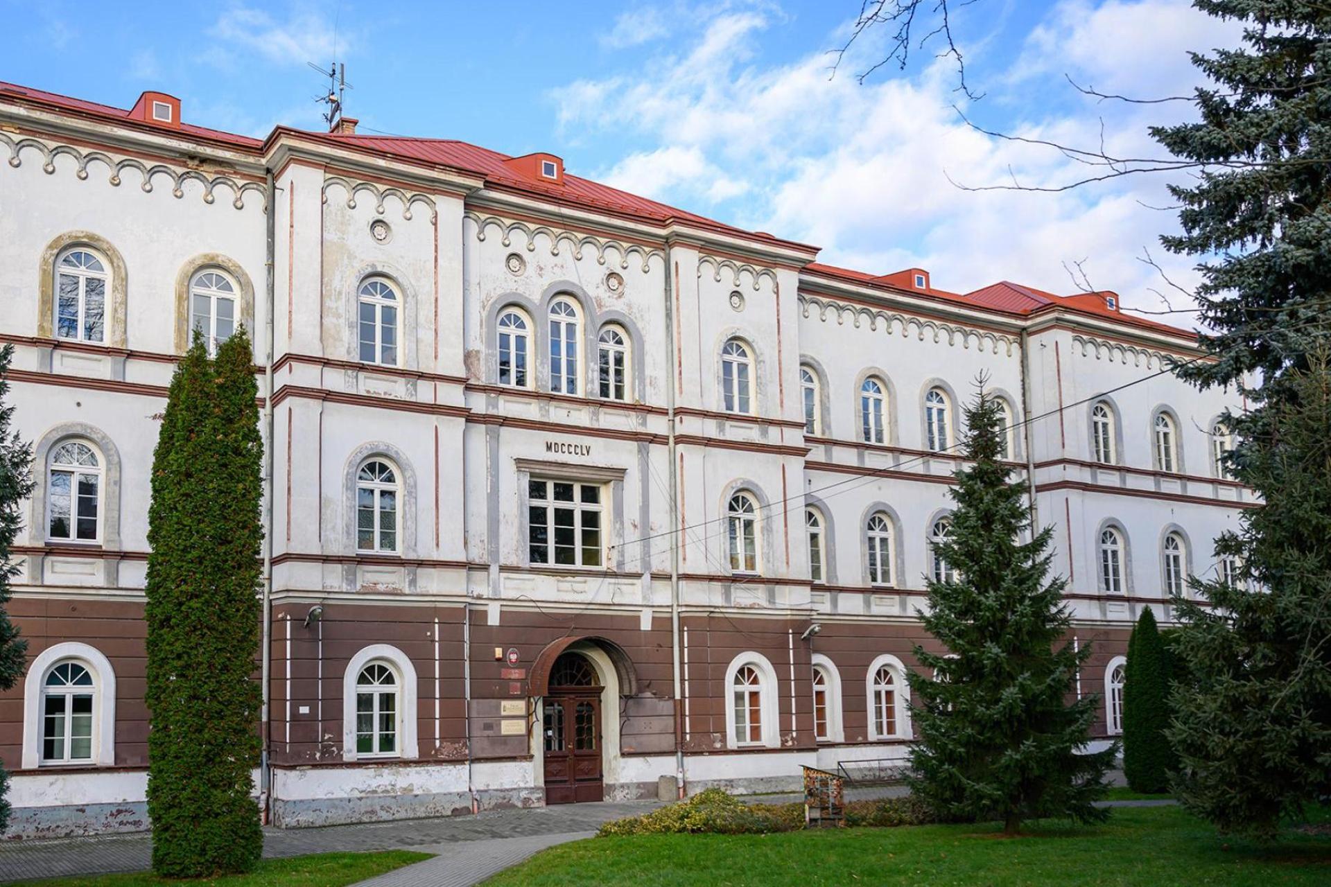 Koniec biblioteki w tarnowskim Pałacu Młodzieży