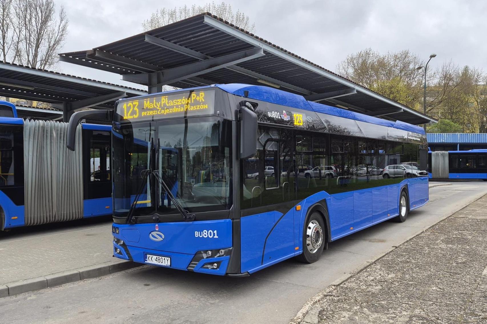48 nowych autobusów już na ulicach Krakowa. Mają nawet... lodówki