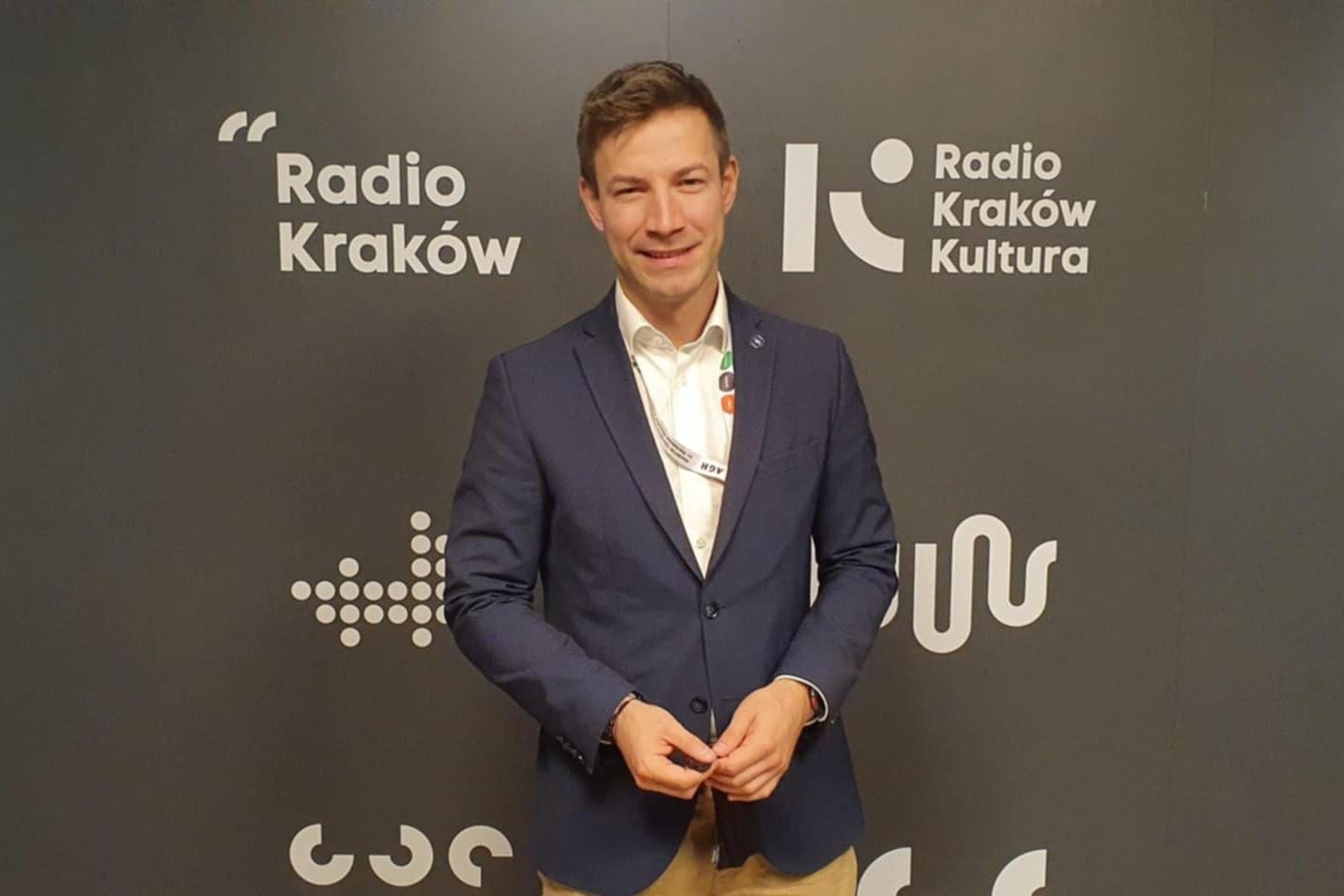 Wojciech Jakóbik - analityk sektora energetycznego związany z Ośrodkiem Bezpieczeństwa Energetycznego - w Radiu Kraków