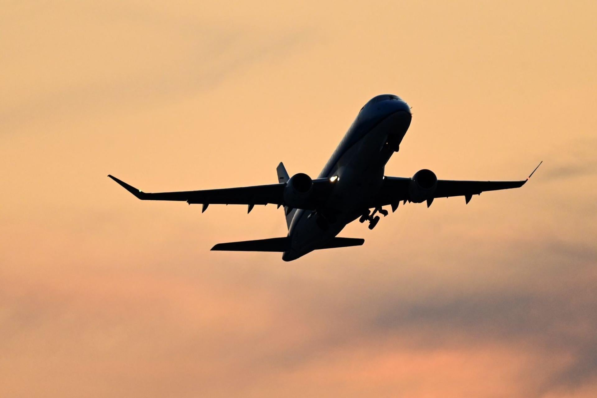 Nocne testy na lotnisku w Krakowie. Testerzy sprawdzą nową część terminala