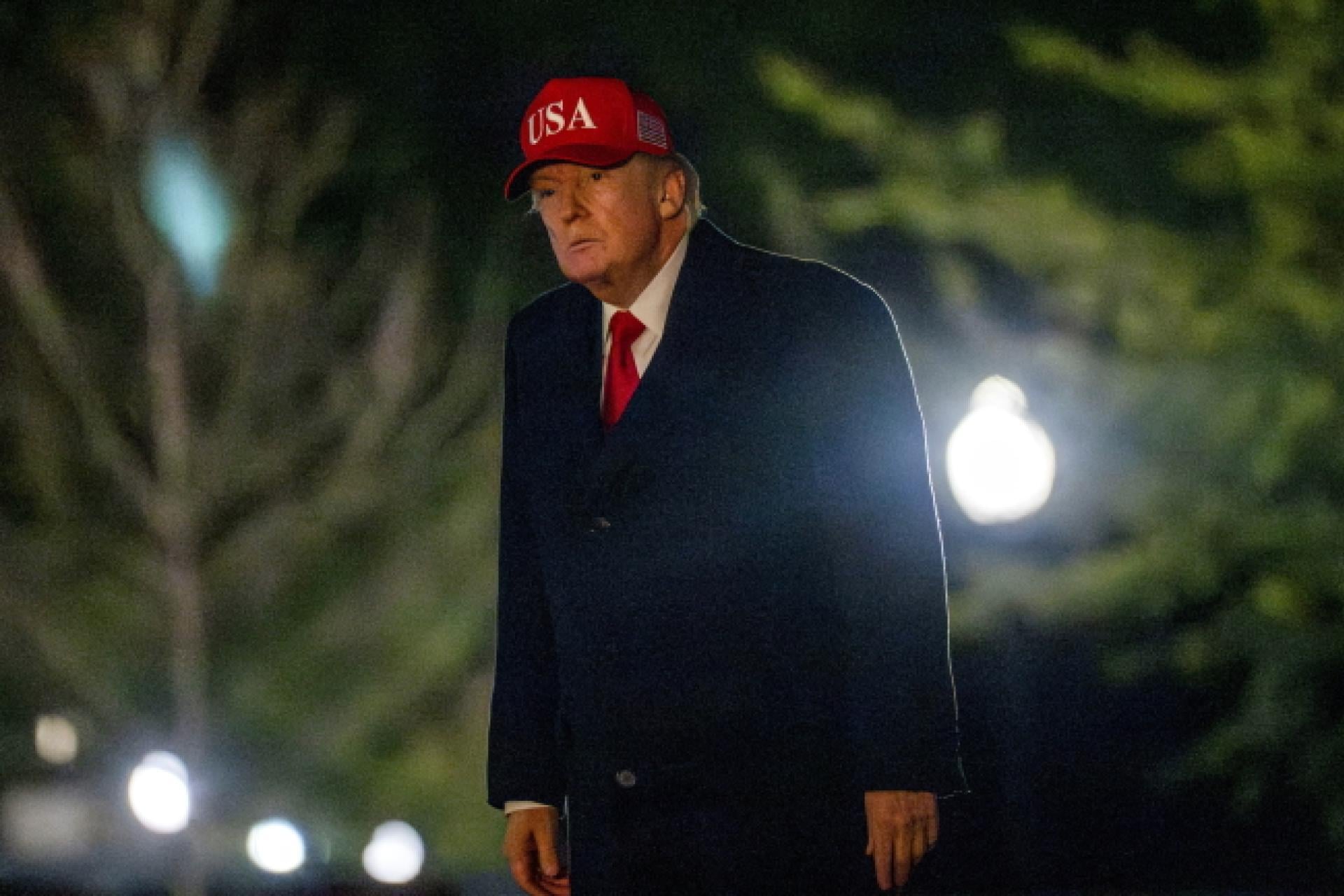 Donald Trump zapowiada amerykańską blokadę Cieśniny Ormuz. Ceny ropy poszły w górę