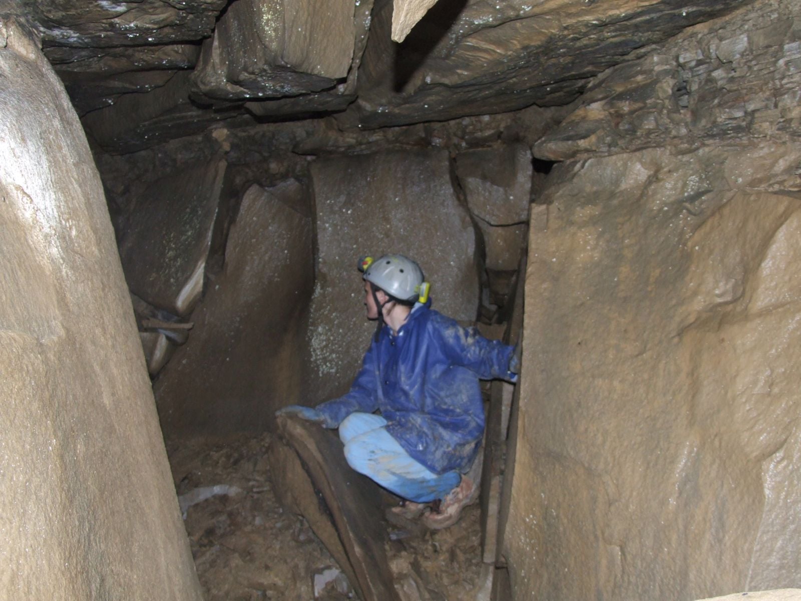 Jaskinia Zbójecka w Łopieniu, jedna z najdłuższych i najciekawszych jaskiń beskidzkich (fot. Jan Urban) 