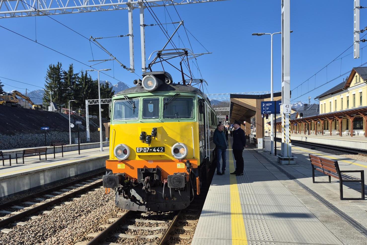 ?Oscypek? ruszył z Zakopanego. Retro podróż z klimatem dawnych lat
