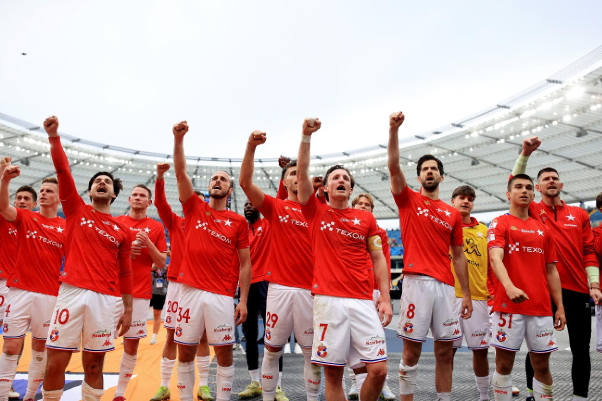 Wisła Kraków z nowym globalnym sponsorem. JD Sports na koszulkach "Białej Gwiazdy"