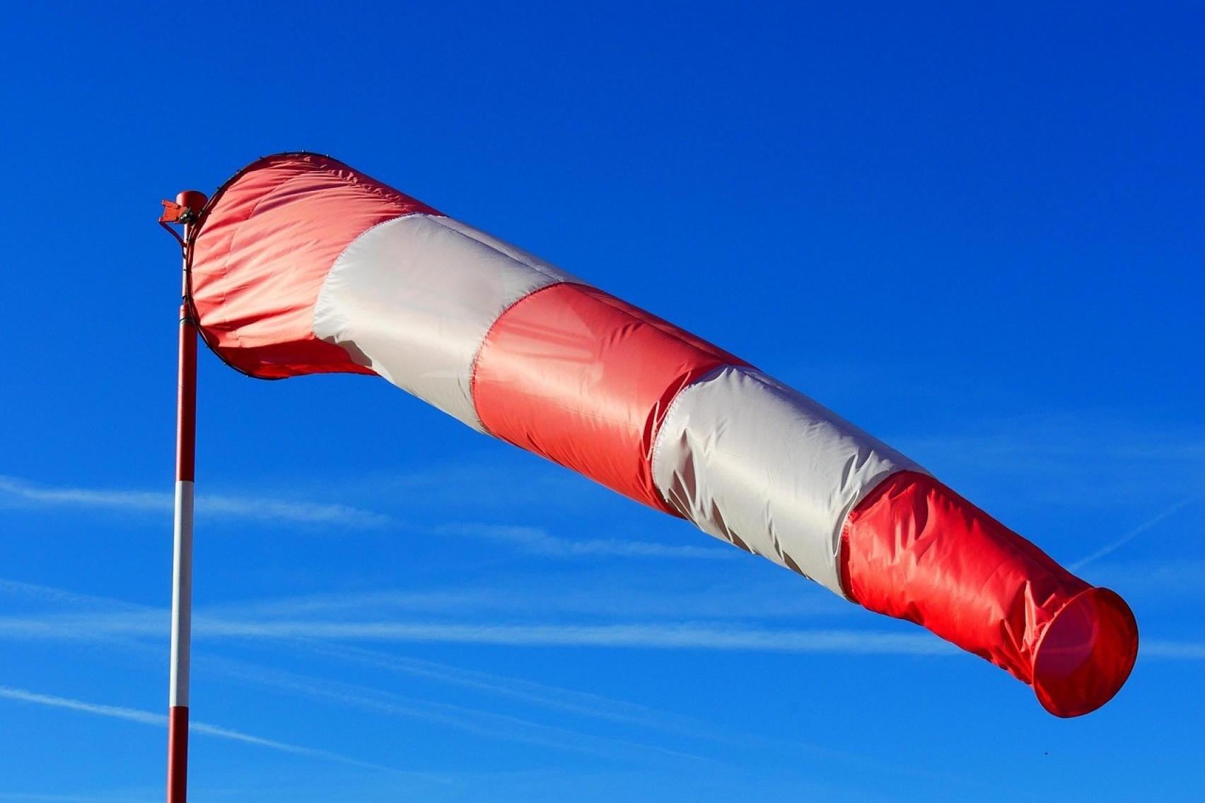 Małopolska walczy z silnym wiatrem. Strażacy w pełnej gotowości