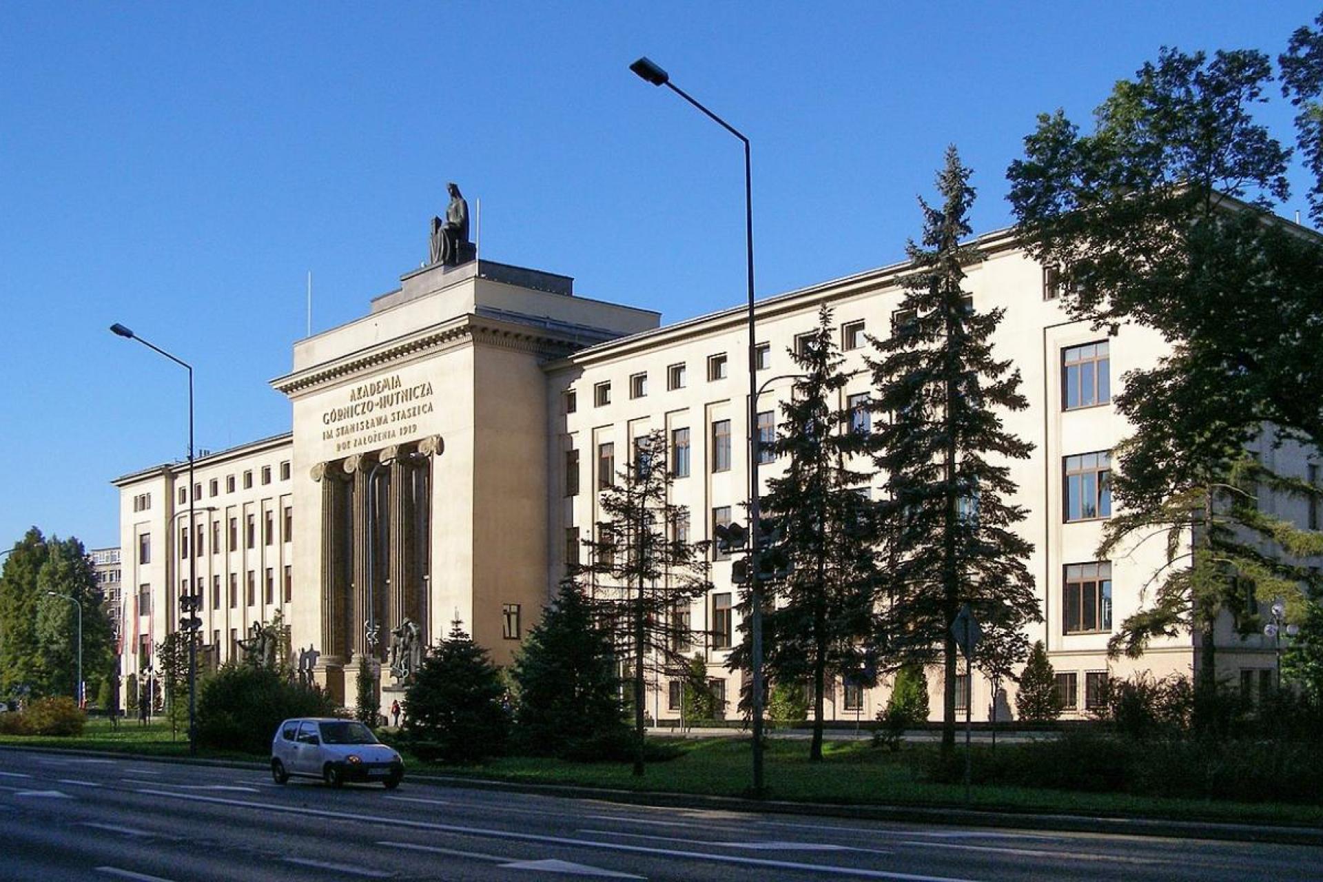 Nowa era komunikacji lotniczej. AGH w projekcie wartym miliony