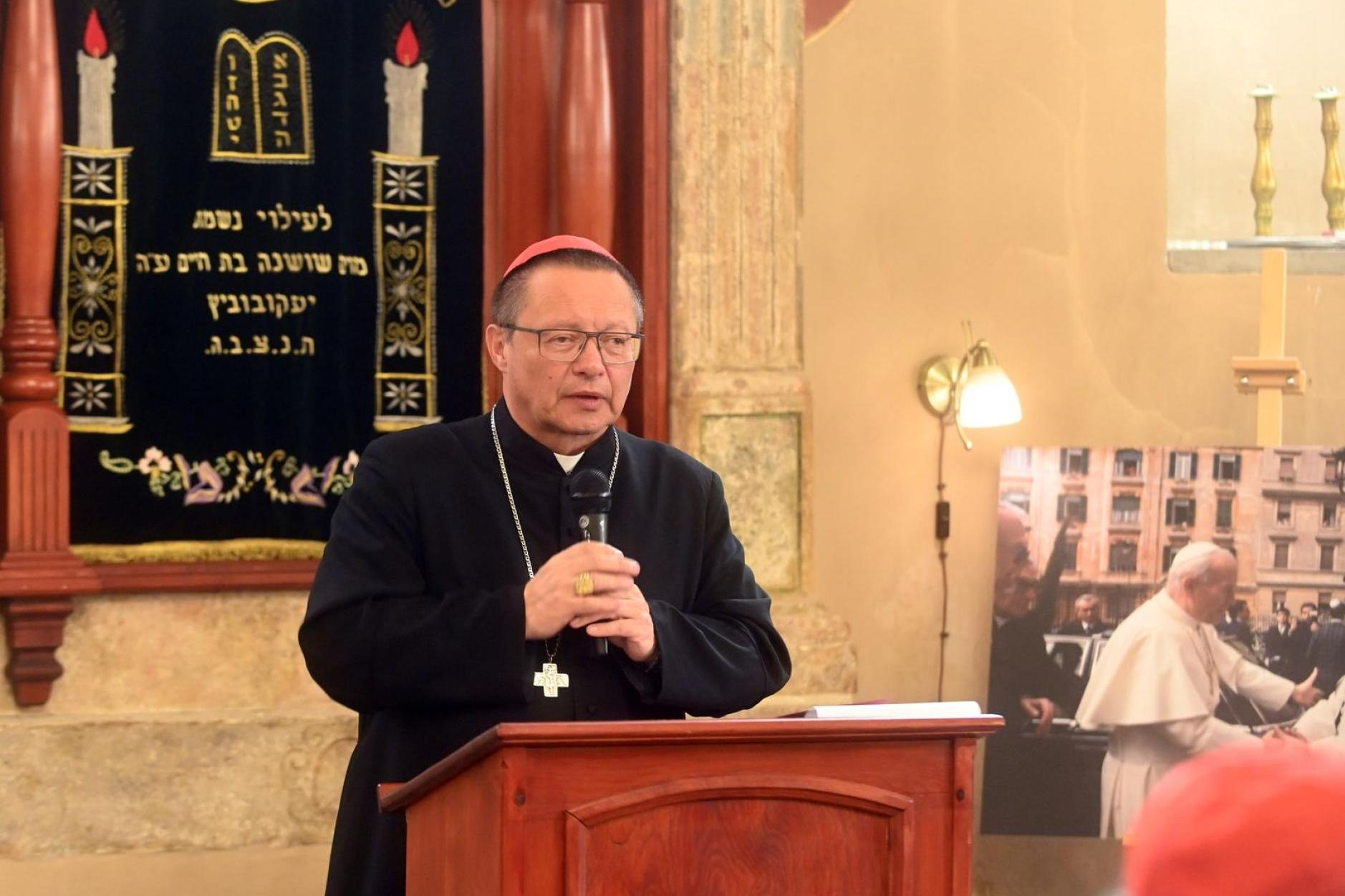 Ksiądz nie przebierał w słowach wobec kard. Rysia i biskupów. Jest reakcja kurii