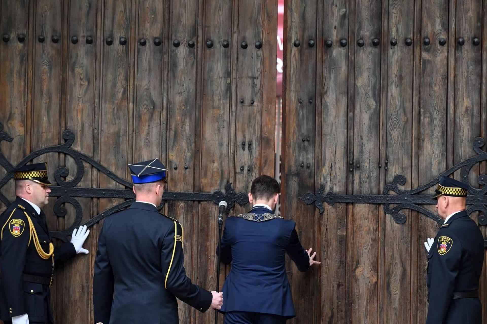 Kraków otwiera miejską bramę i wraca do przeszłości