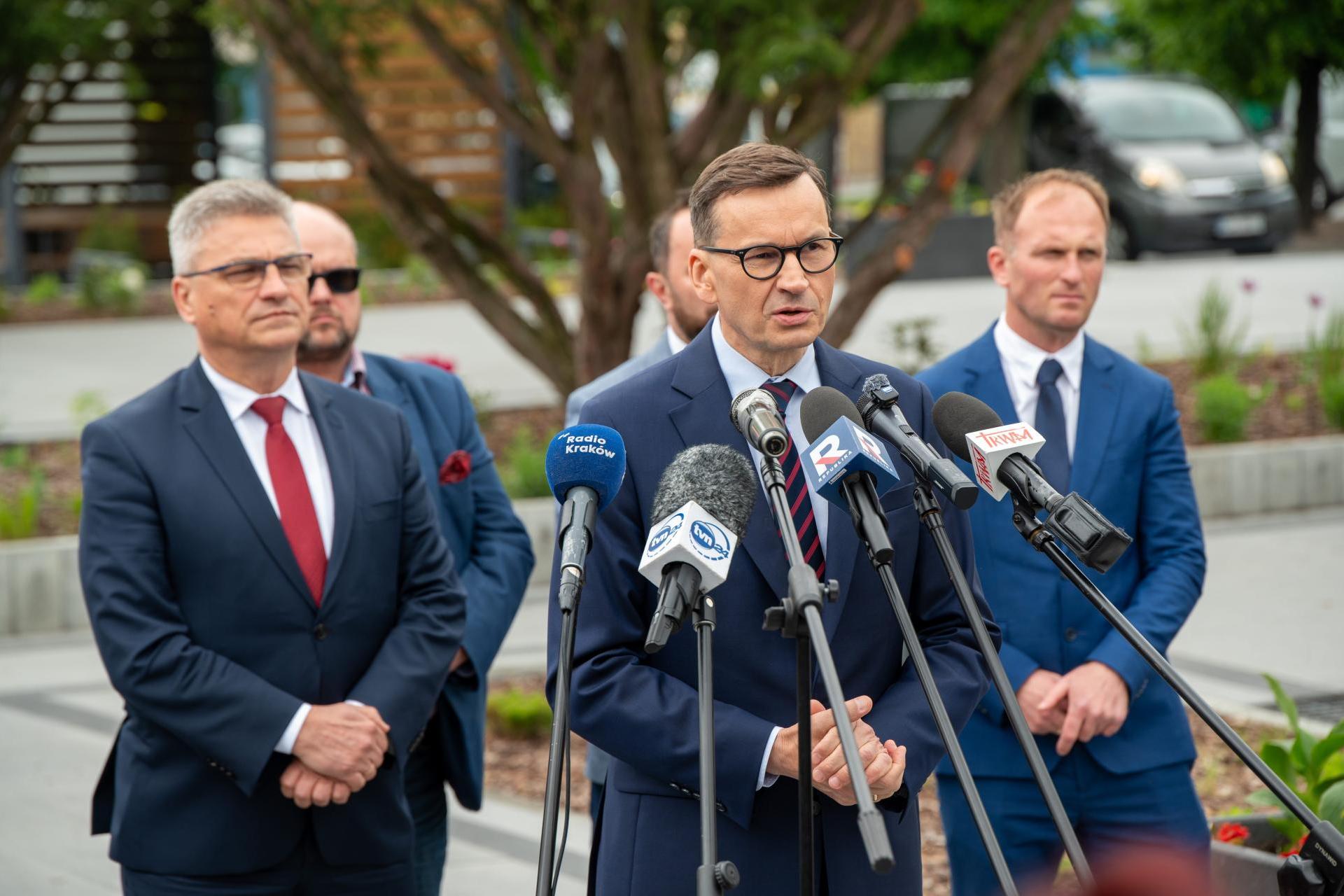 M. Morawiecki na Powiślu Dąbrowskim: inwestycje dla mniejszych gmin priorytetem