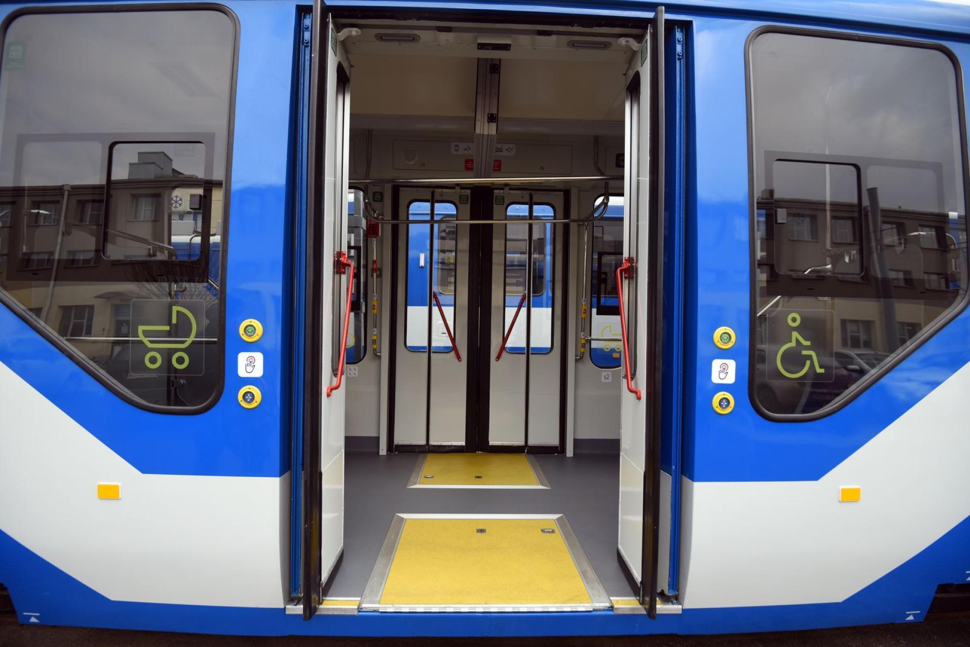 Tramwaj potrącił pieszego w Nowej Hucie. Są zmiany w kursowaniu komunikacji miejskiej