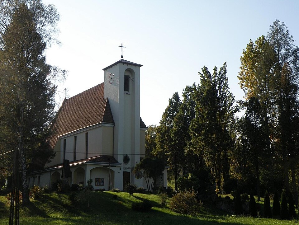Rzepiennik Strzyżewski, kościół pw. Milosierdzia Bożego (fot.KG Gucwa/Wikipedia)