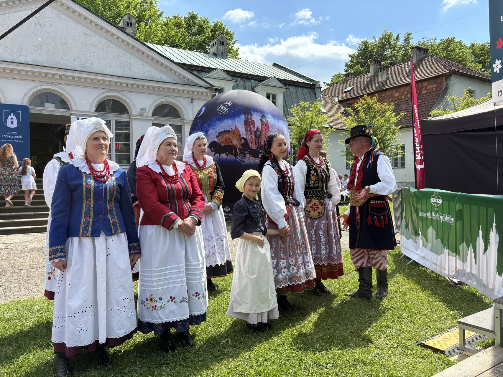 Jak wykrzesać i zasypać iskrę? 6. Spinka Krakowska
