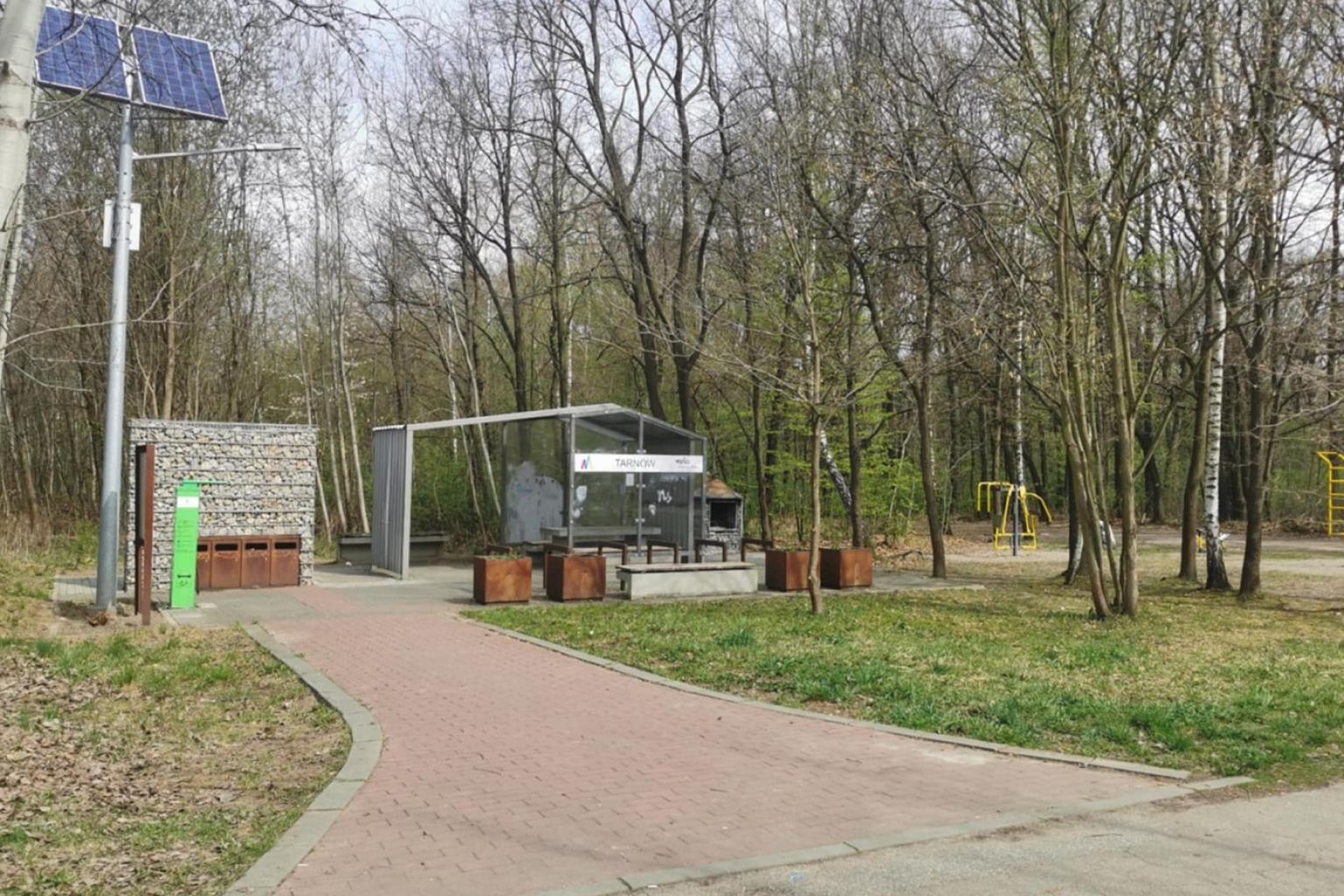 Prokuratura chce poprawczaka dla 17-letniego Kacpra. Będzie apelacja po tragedii w Lasku Lipie