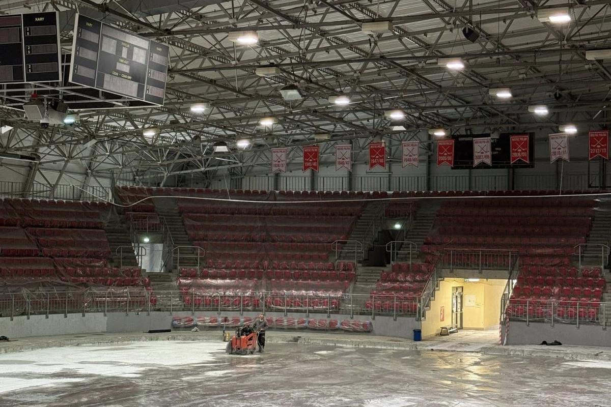 Hokejowa Cracovia buduje skład i przebudowuje lodowisko