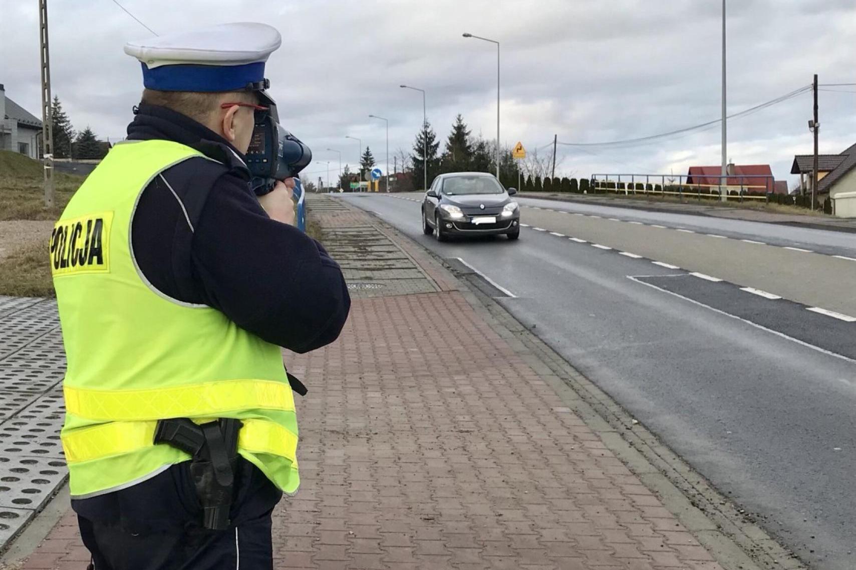 Policja: spada liczba wypadków drogowych, ofiar śmiertelnych i rannych