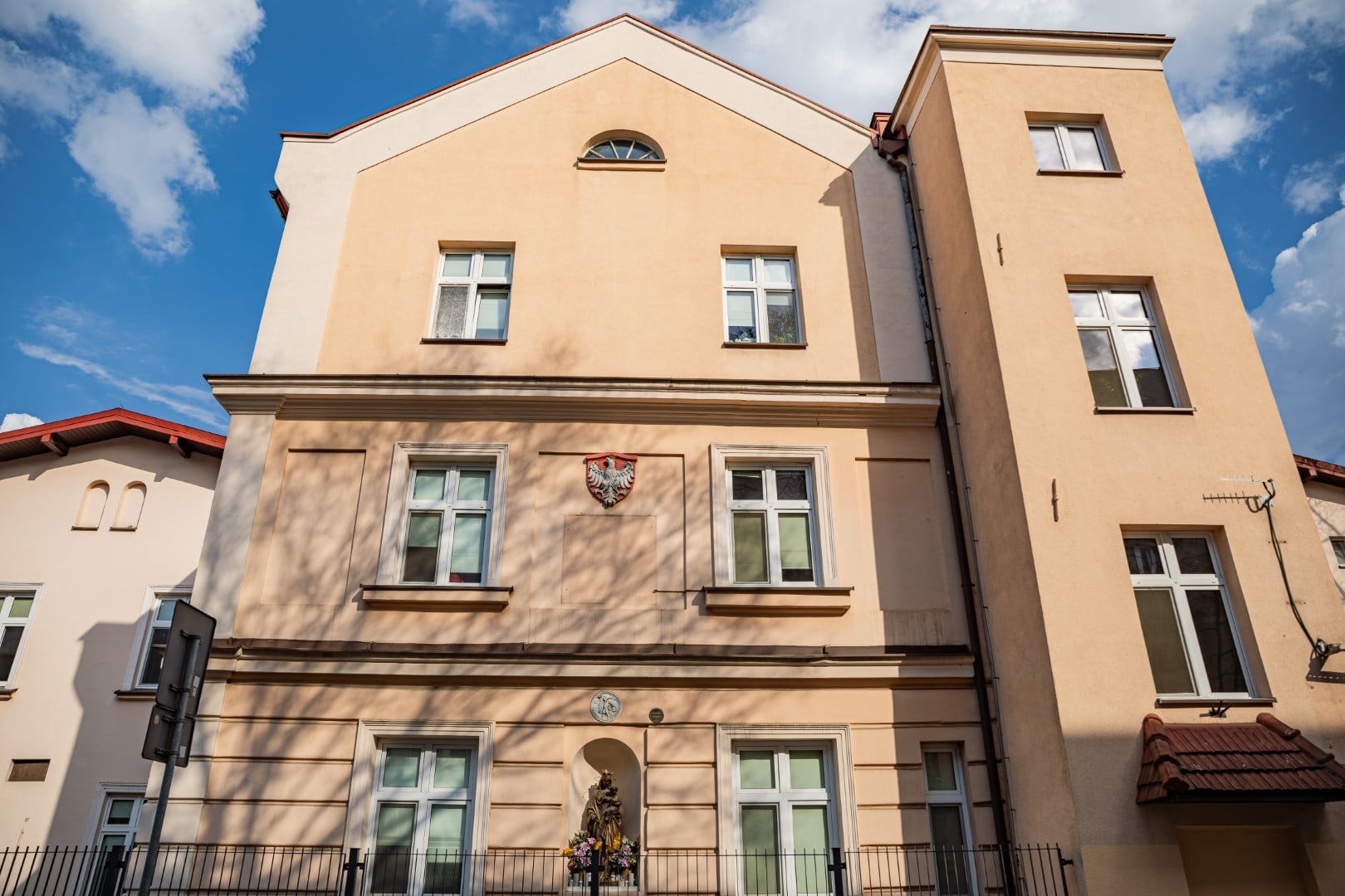 Dawna fabryka ceramiki na Dębnikach, ul. Barska 12. Fot. A. Rzepa,  Małopolski Instytut Kultury