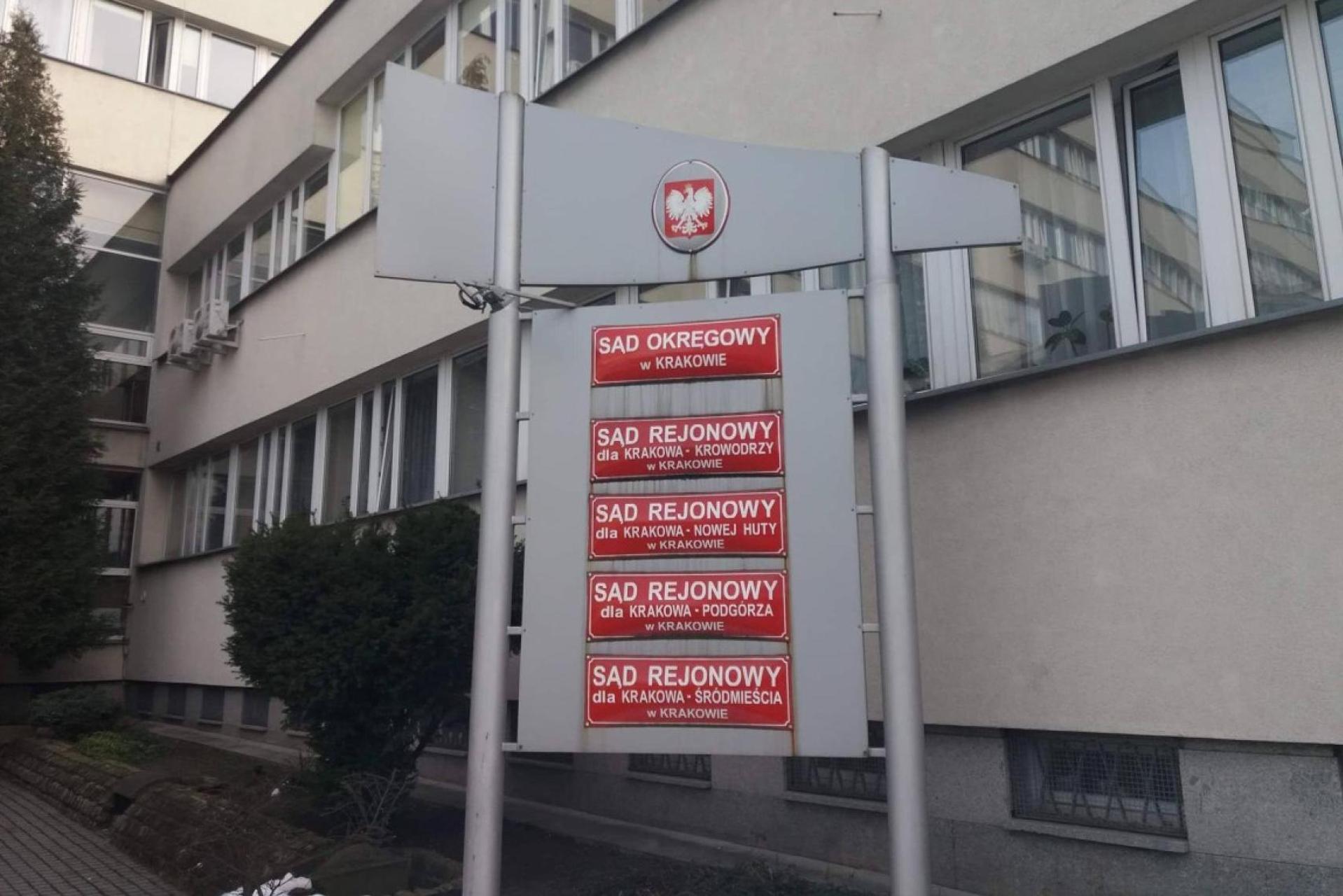 FBI pomogło rozbić gang narkotykowy. W Krakowie ruszył proces ?Smoka?