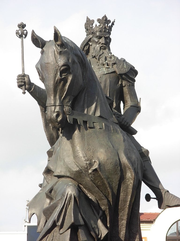 Pomnik Kazimierza Wielkiego w Bydgoszczy / Wikipedia