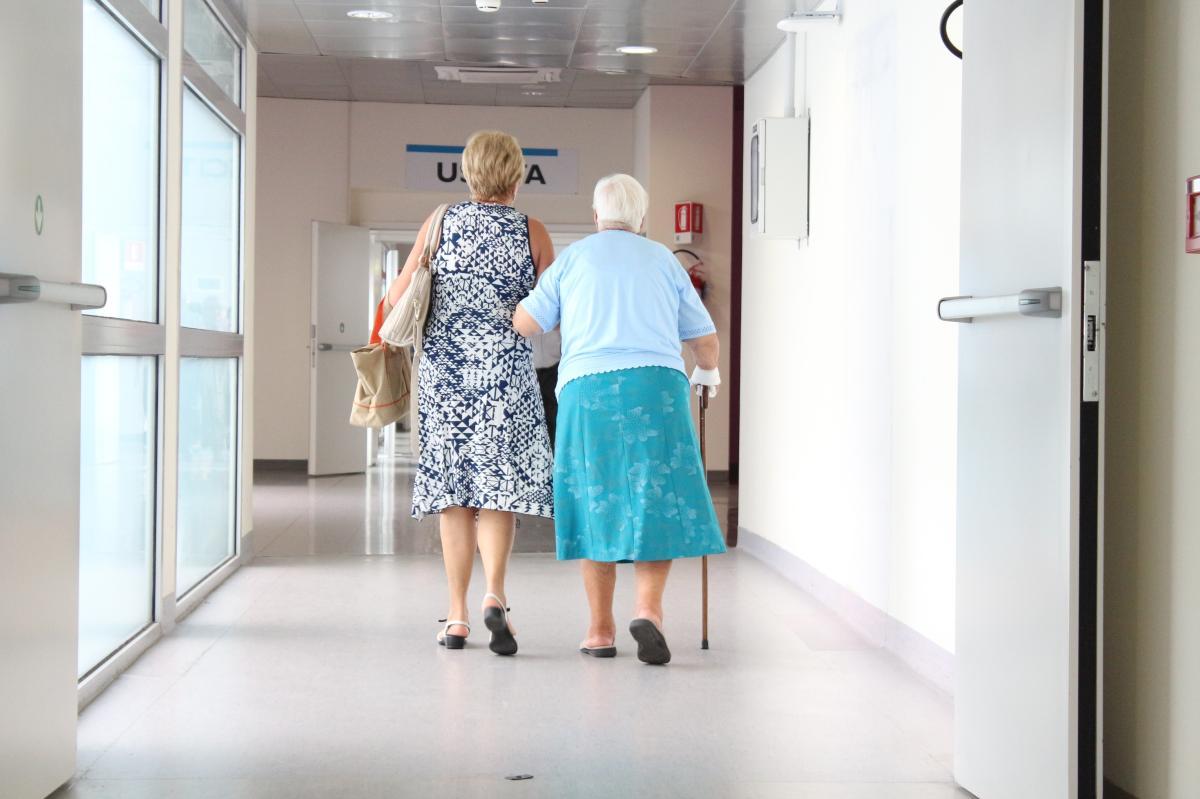 Jedni płacą tysiące, inni prawie nic. Tak działa składka zdrowotna w Polsce