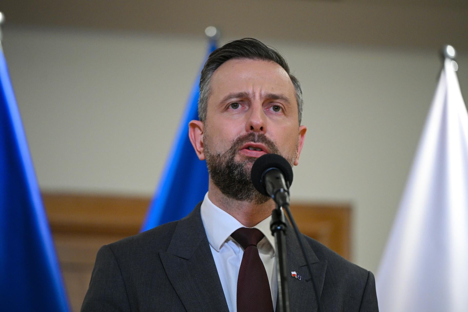 Szef MON po spotkaniu z Budanowem: "Pamięć o ofiarach Wołynia nie podlega negocjacjom"