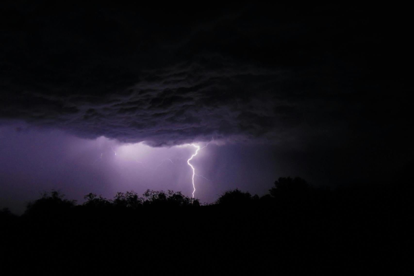 Uwaga na burze! Małopolska z alertami pogodowymi