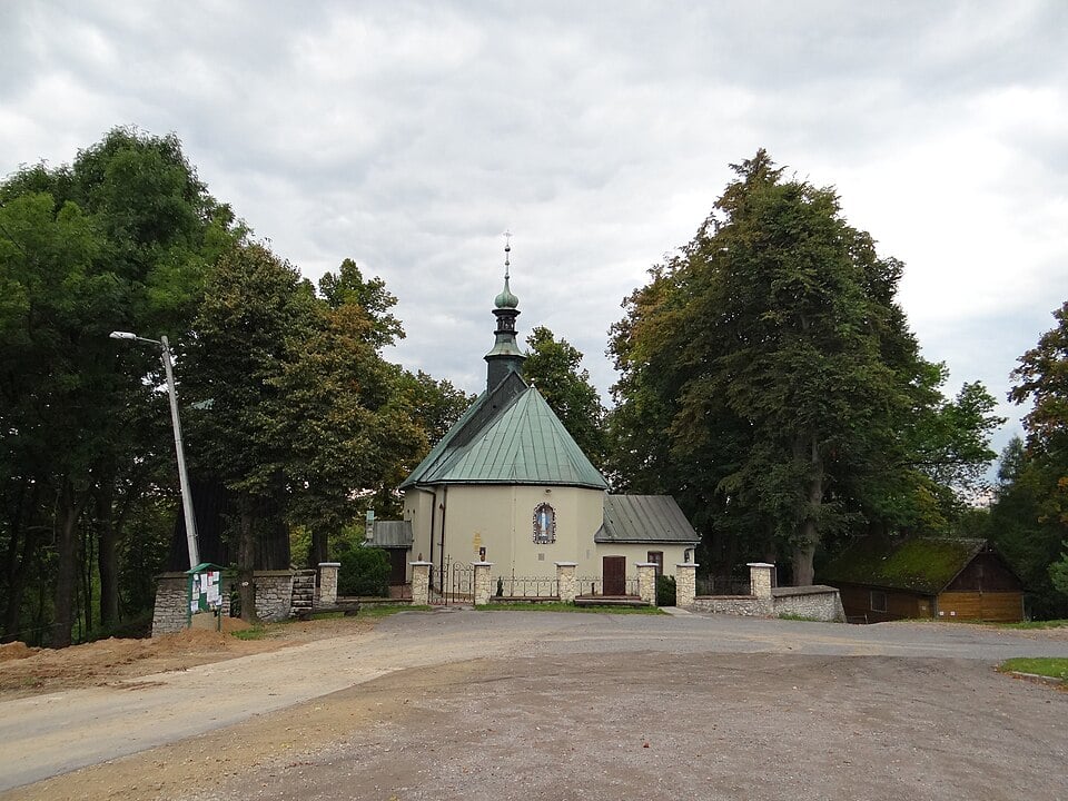 Sąspów, kościół ś. Katarzyny (fot. Januszk57/Wikipedia)