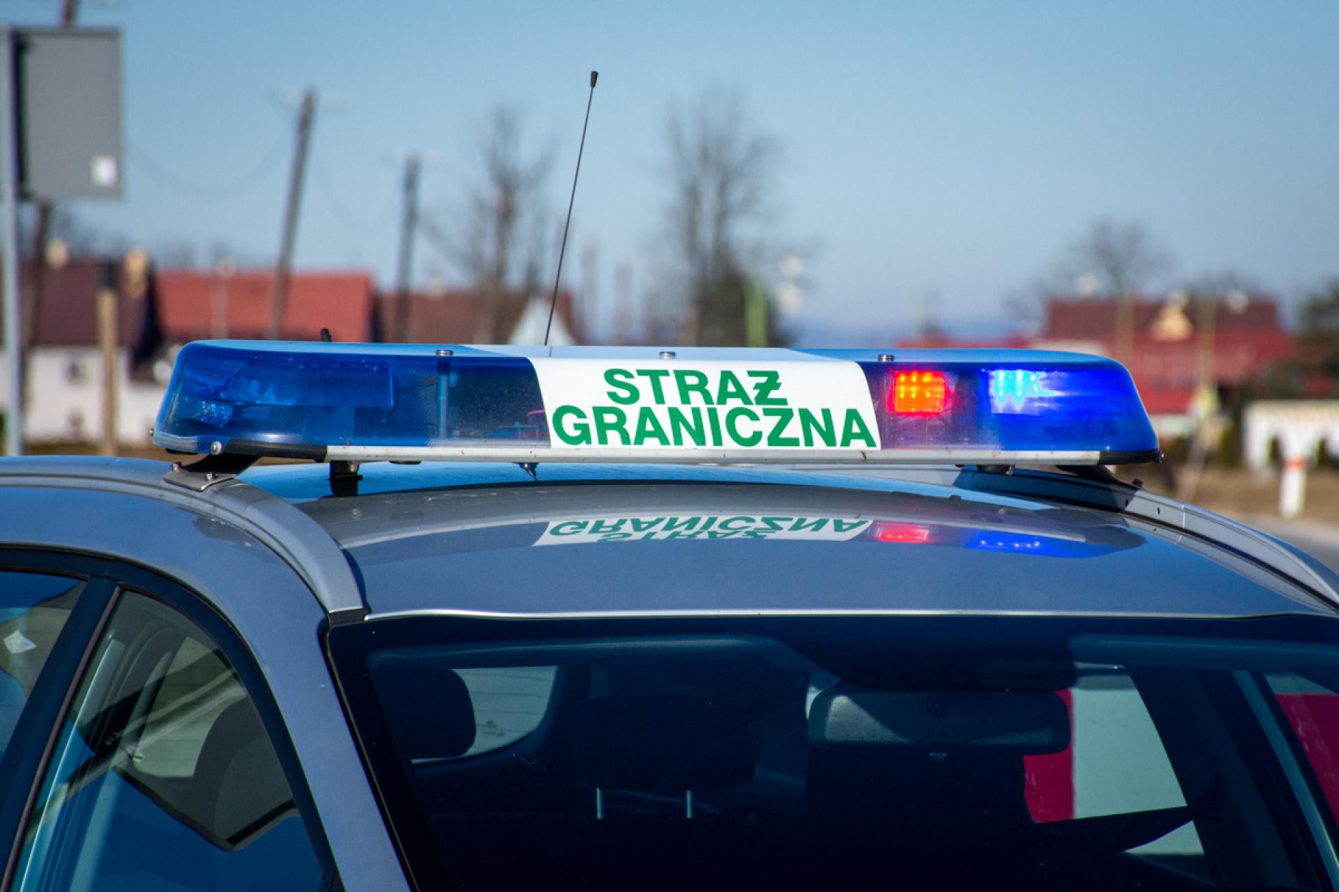 13 cudzoziemców zatrzymanych w Małopolsce. Mieli posługiwać się fałszywymi zezwoleniami na pracę