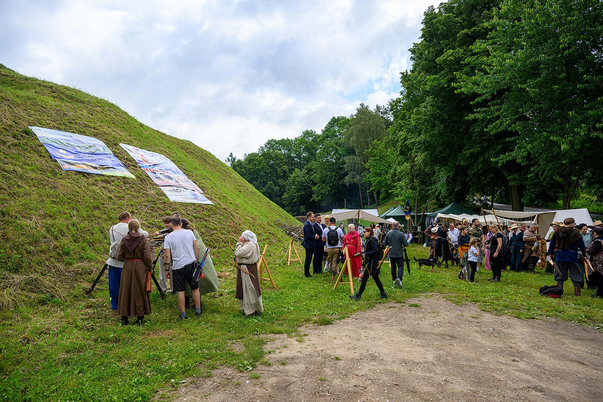 Średniowieczny klimat wrócił na wzgórze zamkowe w Tarnowie. ZDJĘCIA