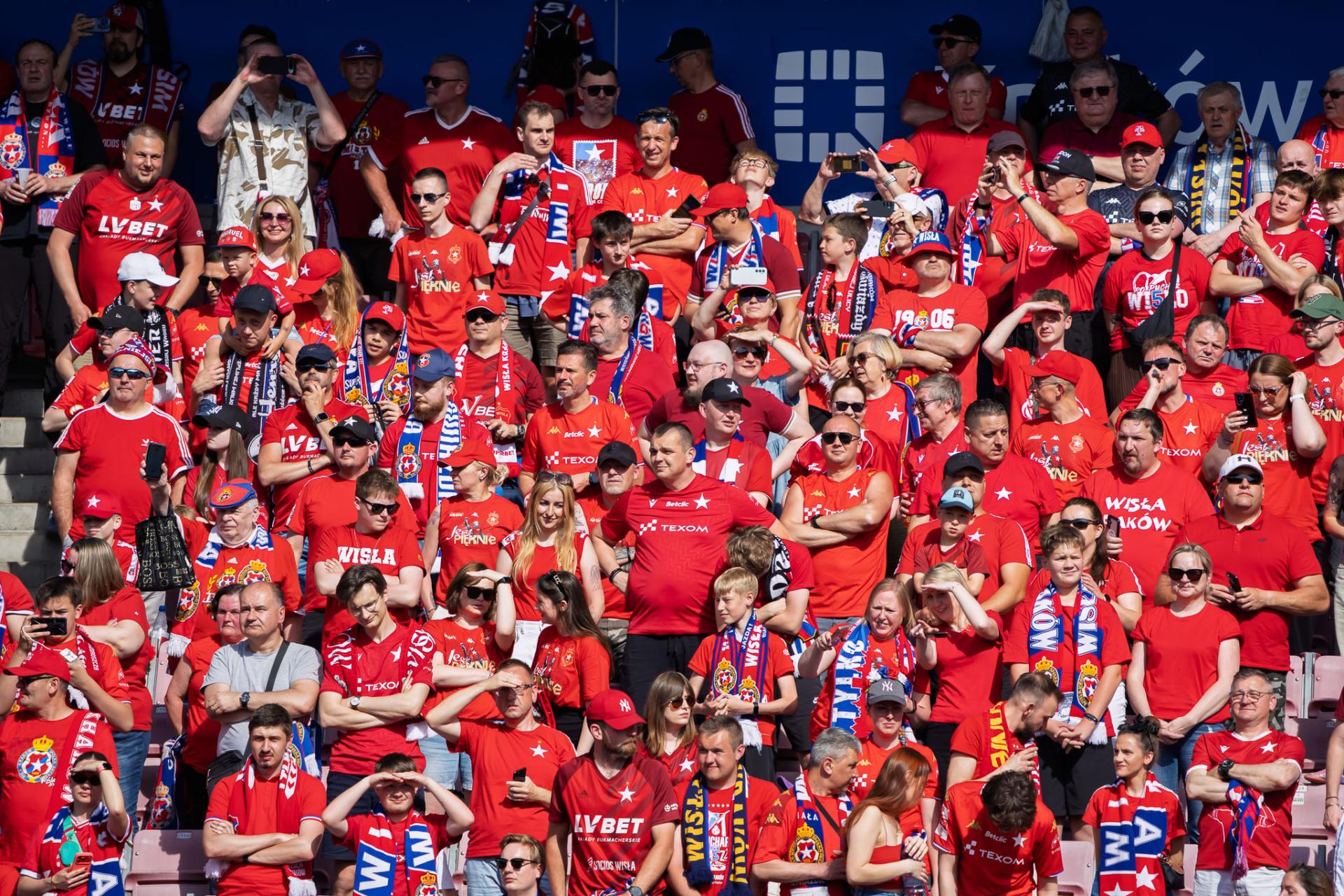 Ekstraklasa wraca na Reymonta z przytupem: 30 tysięcy kibiców na miesiąc przed meczem!