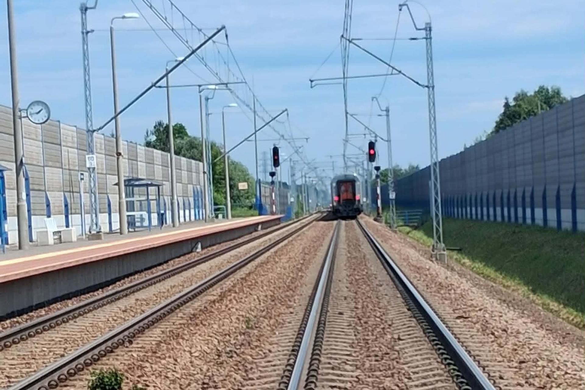 Poważne utrudnienia na kolei w Małopolsce. Wypadek w Biadolinach Szlacheckich