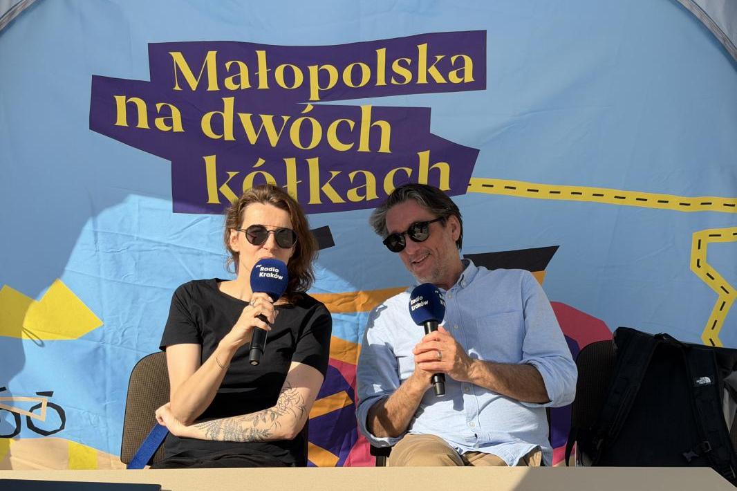 "Mam ochotę skakać!". Pani Weronika z Krakowa wygrywa pierwszy rower w wakacyjnej akcji Radia Kraków
