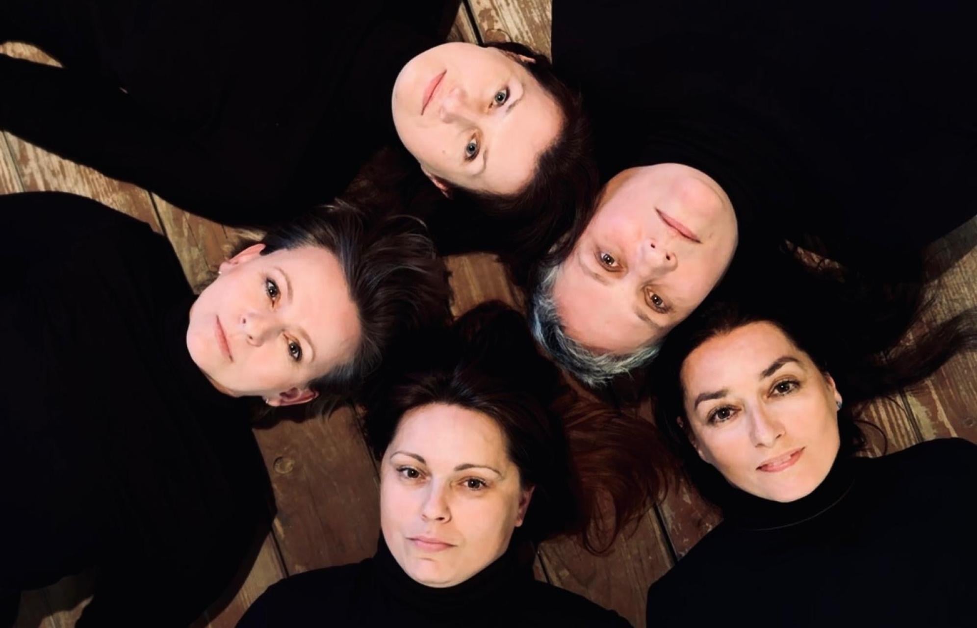 "Skwary". Teatr Plemię opowiada Beskid Niski