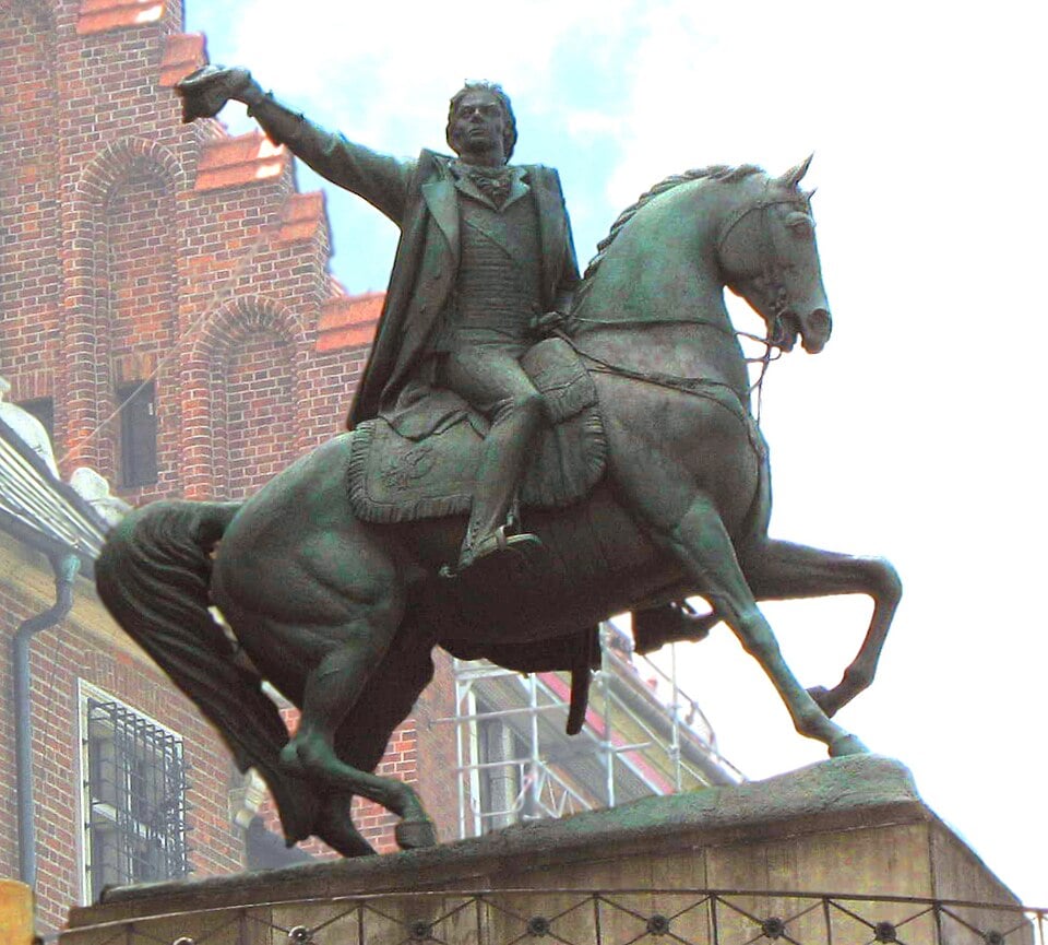 Pomnik T.Kościuszki na Wawelu (fot. Poeticbent /Wikipedia)