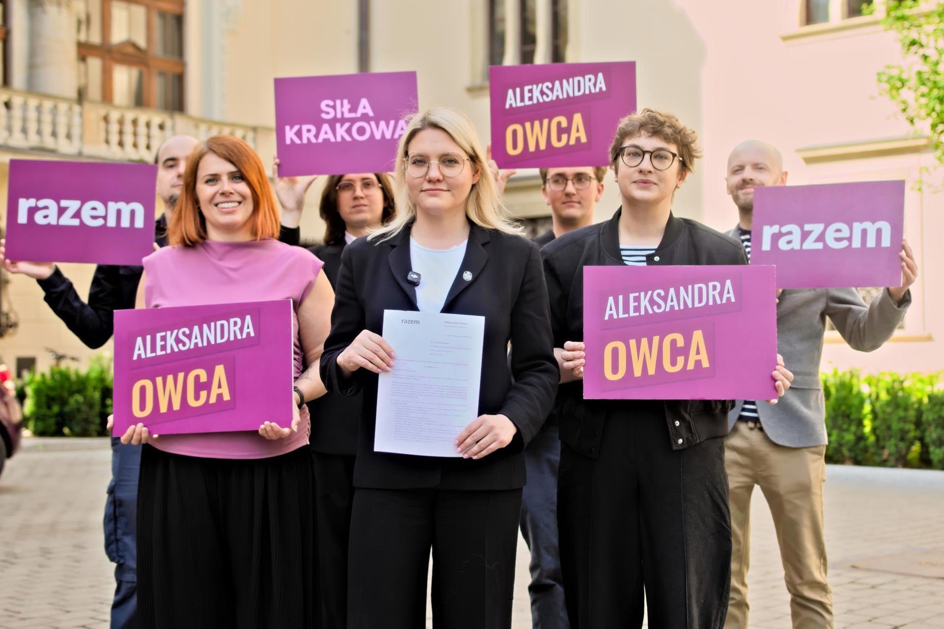 A. Owca zachęca do podpisywanie petycji ws. najmu krótkoterminowego i apeluje o dymisję ministra Rasia