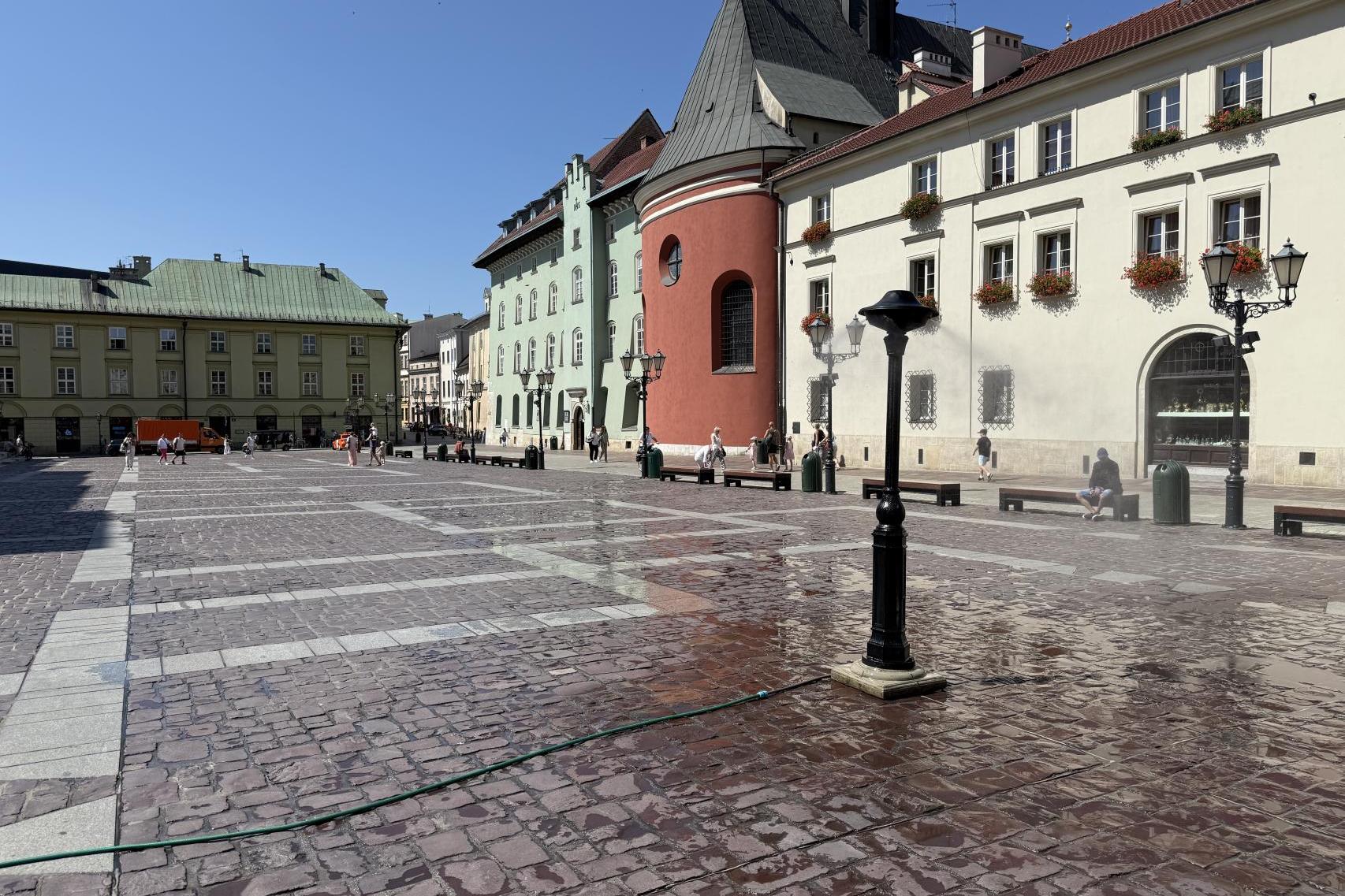 Upały nie odpuszczają. W Małopolsce choćby 35 stopni i alerty najwyższego stopnia