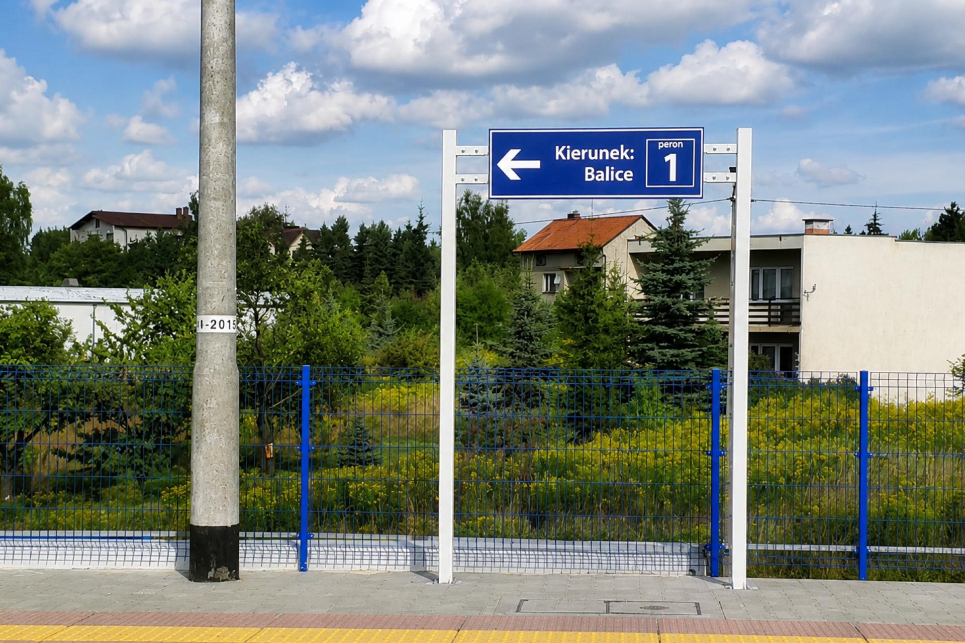 Ważne informacje dla wylatujących z lotniska w Balicach. Pociągi notują opóźnienia