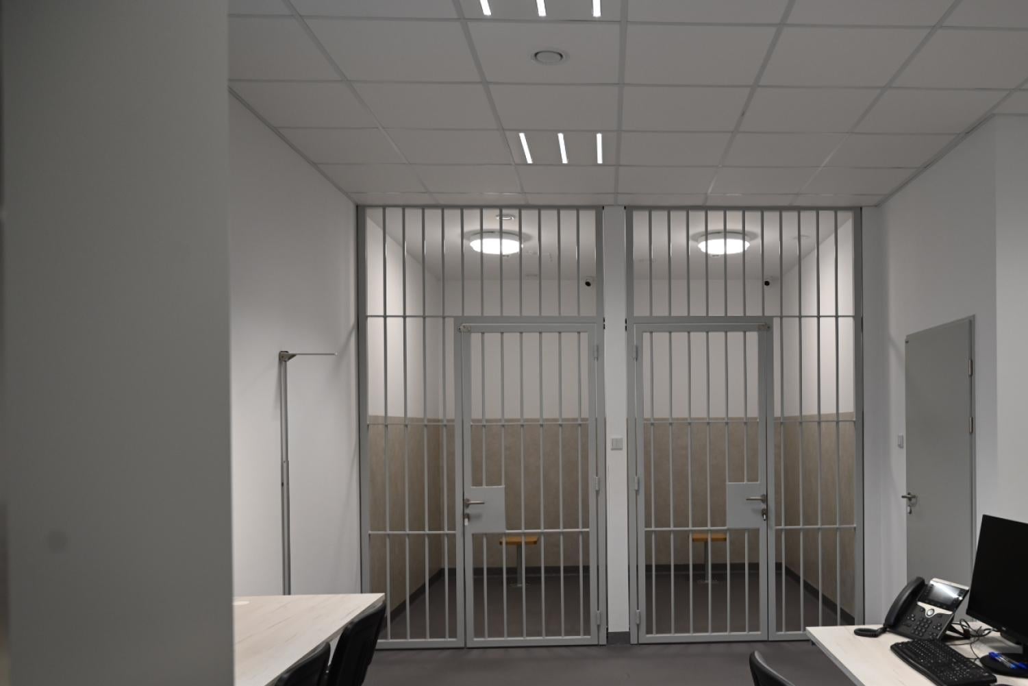 Po publikacji wizerunków sami przyszli na policję. Są podejrzani o pobicie