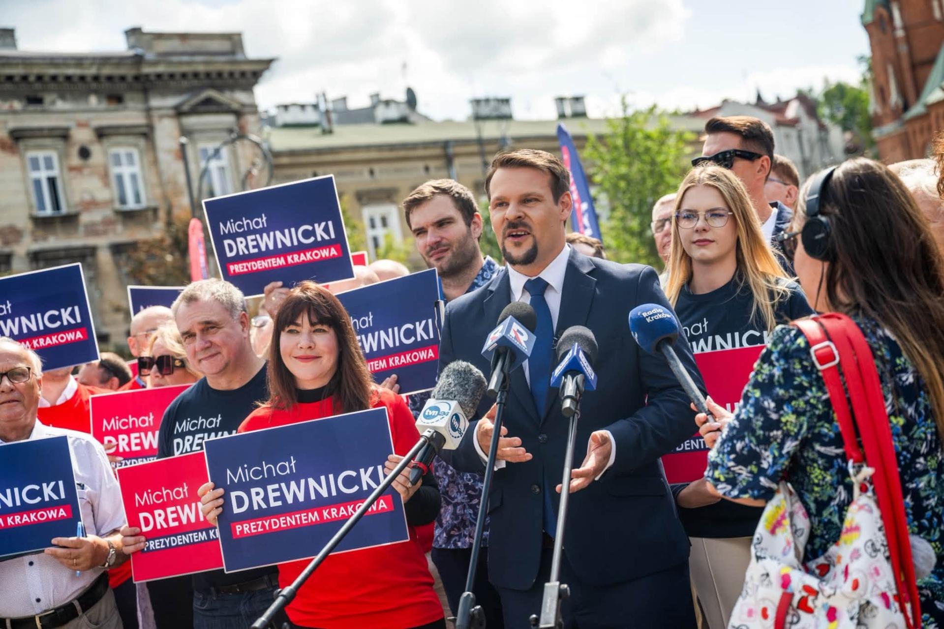 Drewnicki rozpoczął kampanię w Krakowie. Liczy na poparcie środowiska Morawieckiego