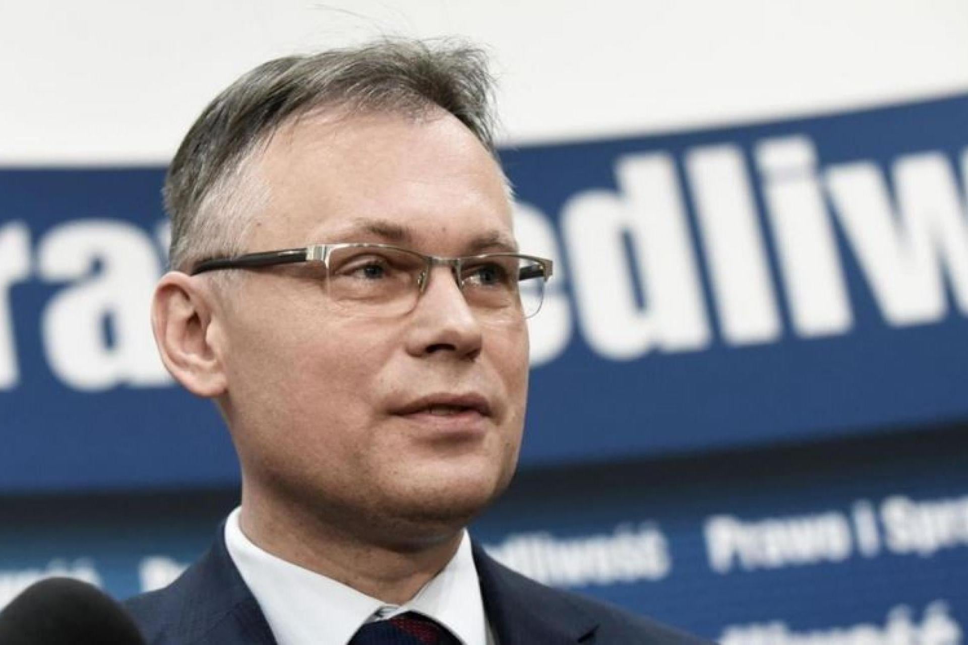 A. Mularczyk (PiS) o deportacji Ukraińców: Dokładają się do PKB. Nie odpowiadam za każdą wypowiedź kolegi z partii