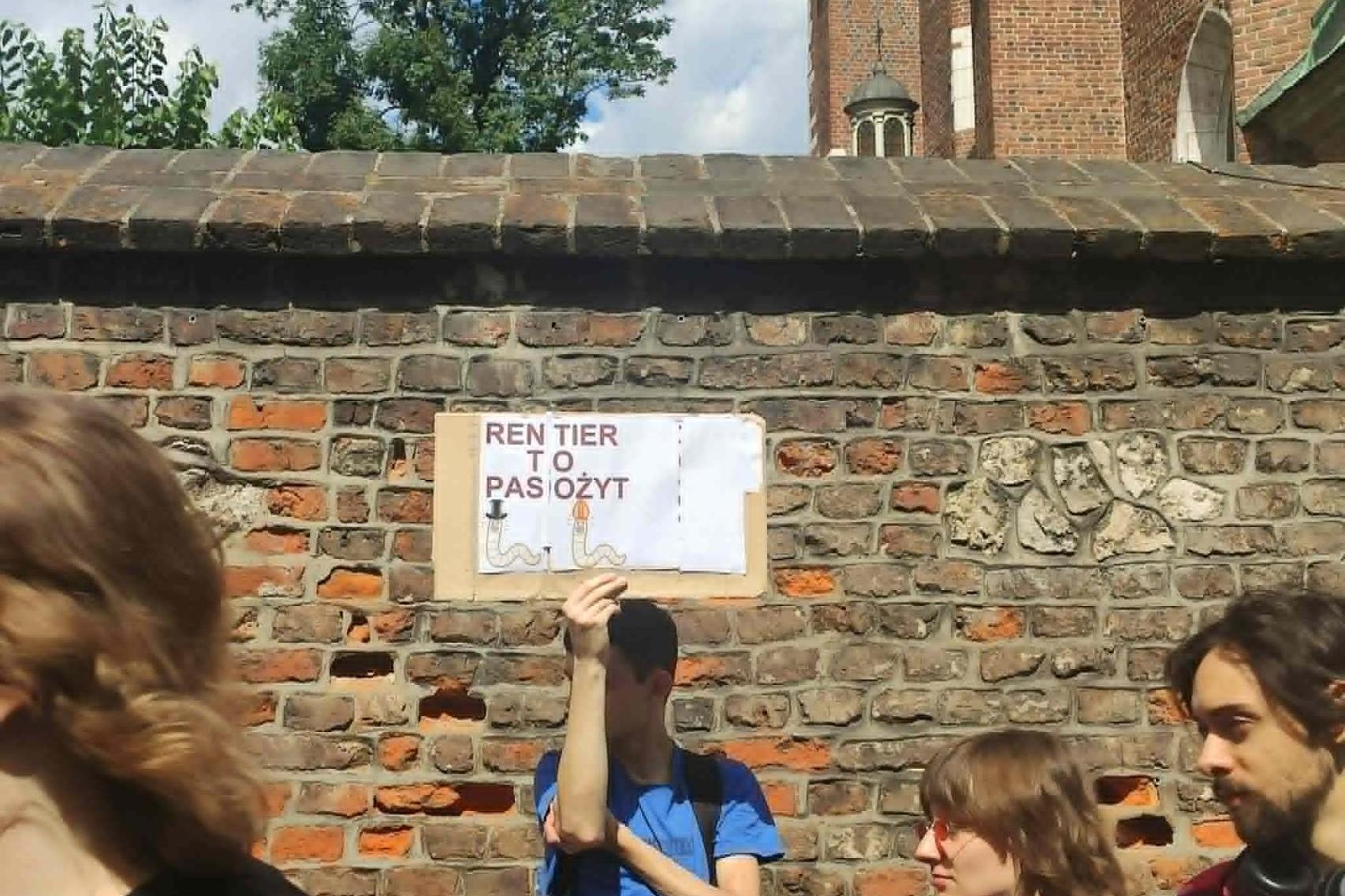 Kolejny protest przeciwko hotelowi na Kazimierzu. ?Chcemy, żeby Kazimierz został taki, jaki był?