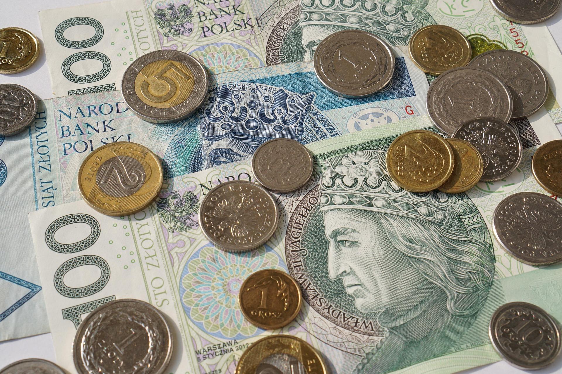 800 plus dla Ukraińców zagrożone. istotny termin mija 31 sierpnia