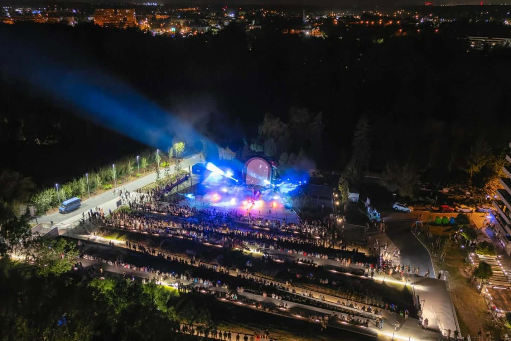 Laserowy show, koncerty i animacje. Tak świętuje Oświęcim