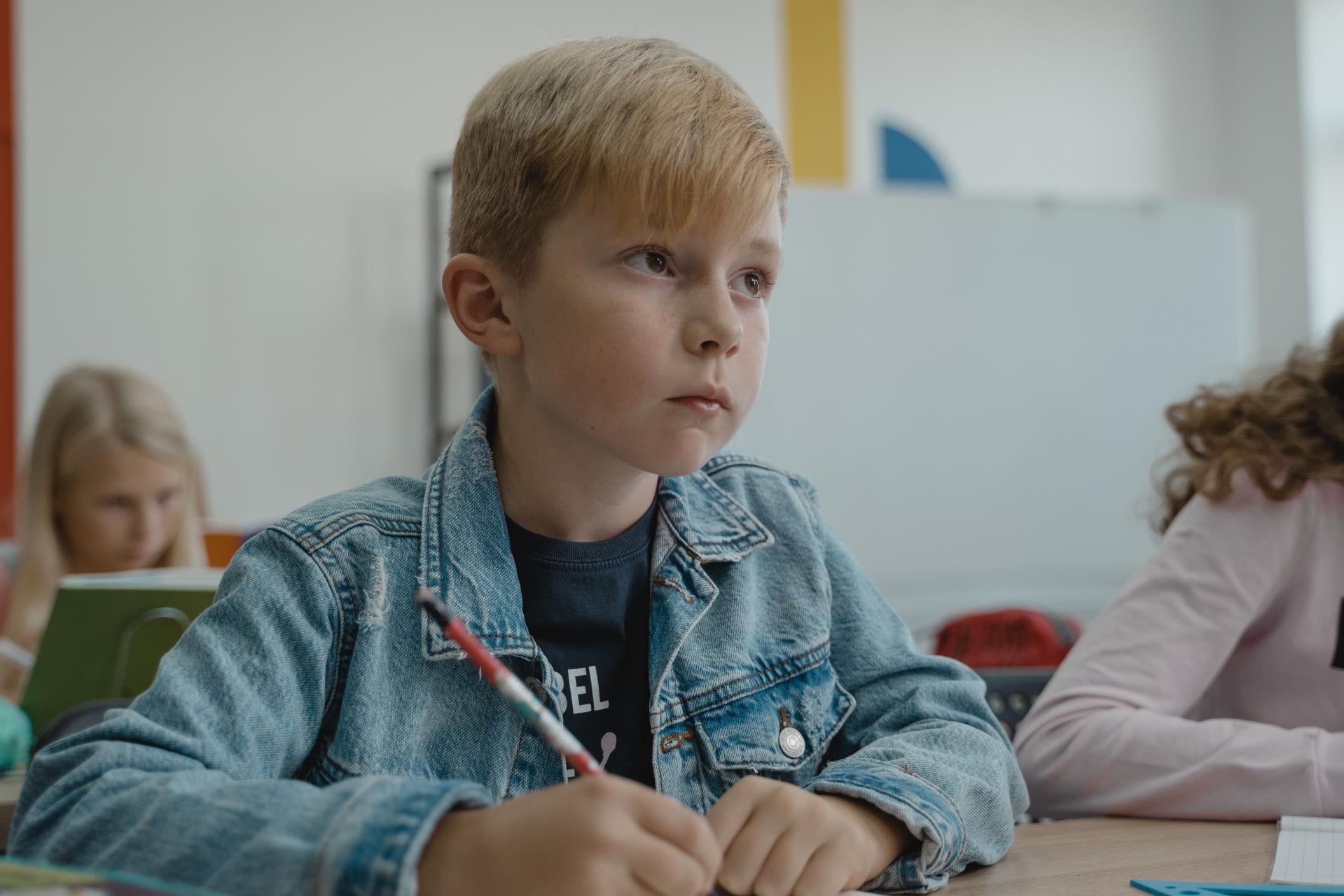 Pierwszy dzień szkoły oczami dziecka. ?Czy ktoś ze mną usiądzie??