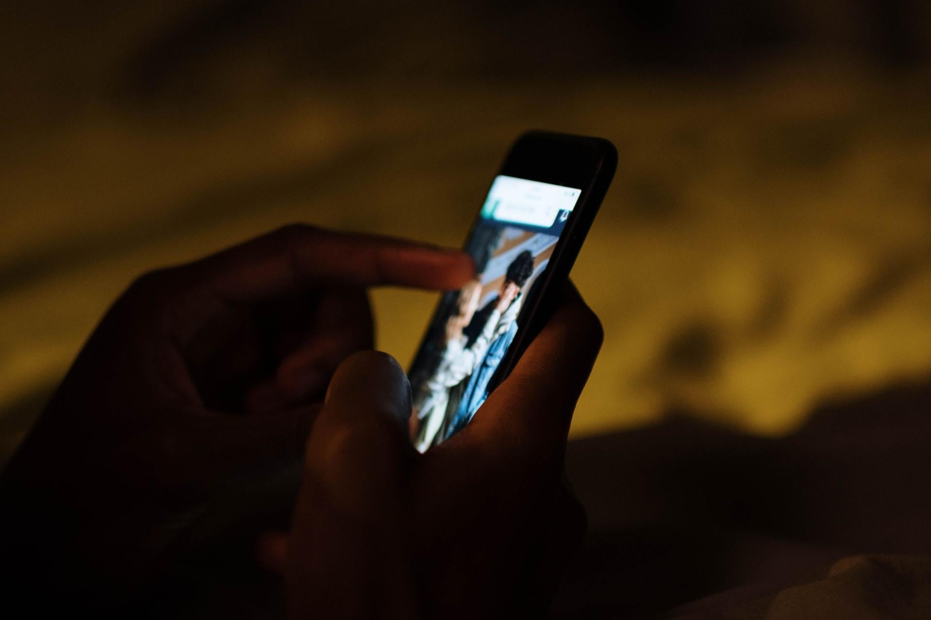 Scrollujesz, więc zarabiasz? Gdyby internet naprawdę był taki hojny...