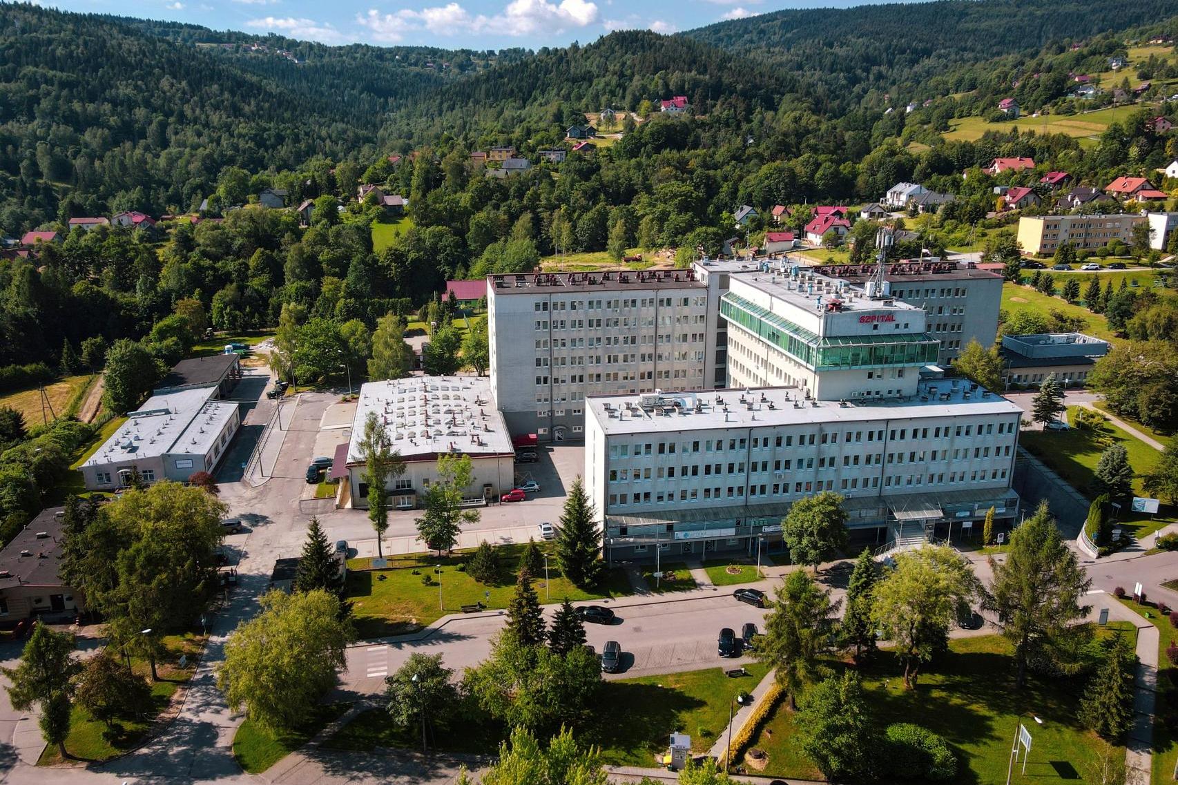 Szpital w Suchej Beskidzkiej nie dostał 14,7 mln zł z NFZ. ?Będziemy leczyć, dopóki damy radę?