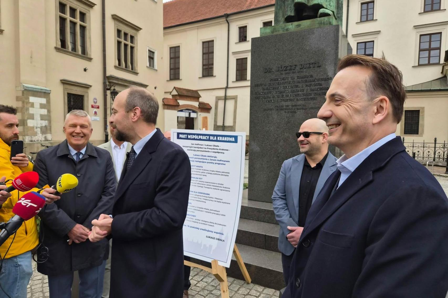 Jan Hoffman odradza głosowanie na siebie w wyborach. Poparł rywala