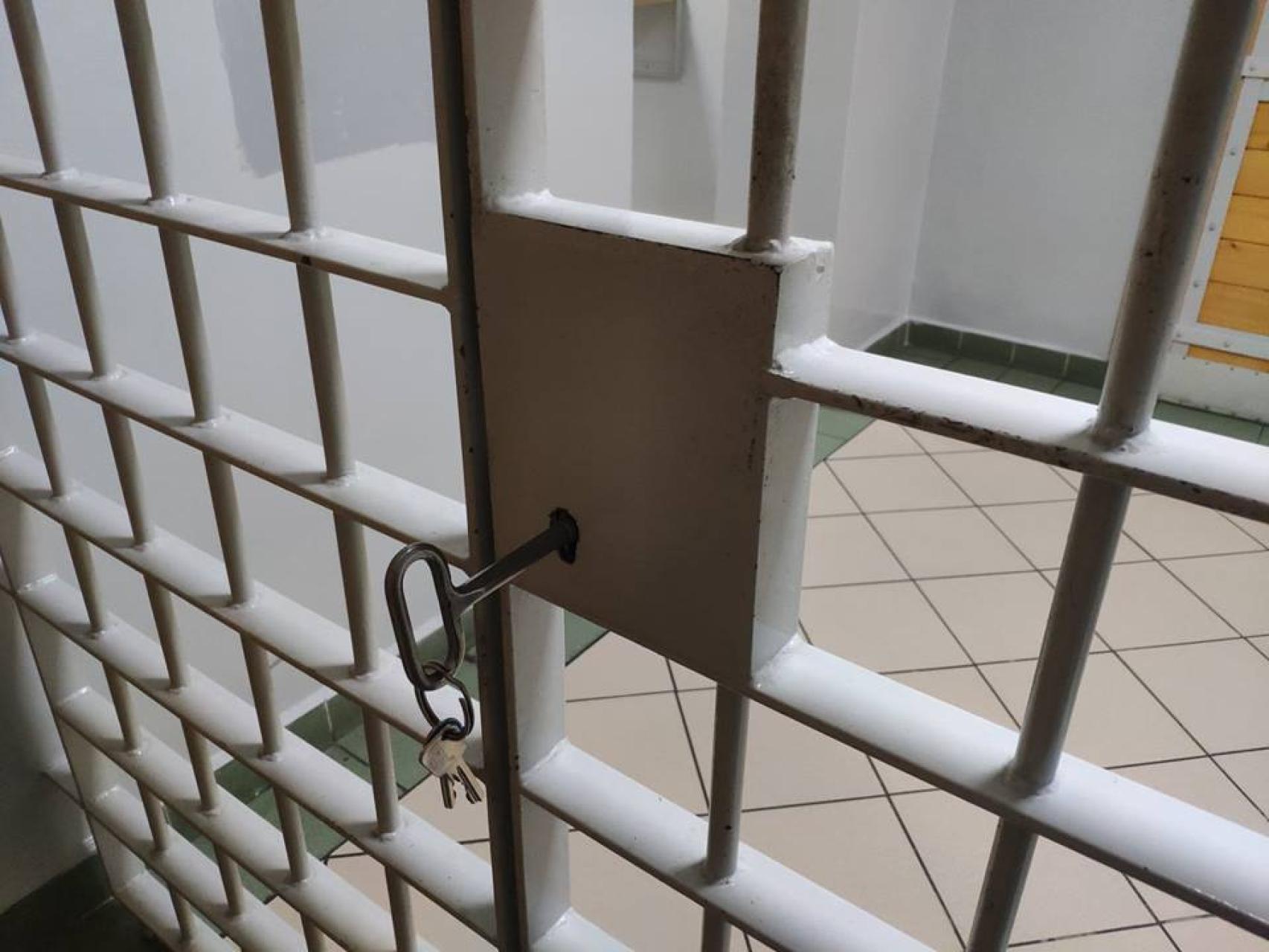 Kraków: włamywał się do kantorów, restauracji i piwnic. 28-latek zatrzymany