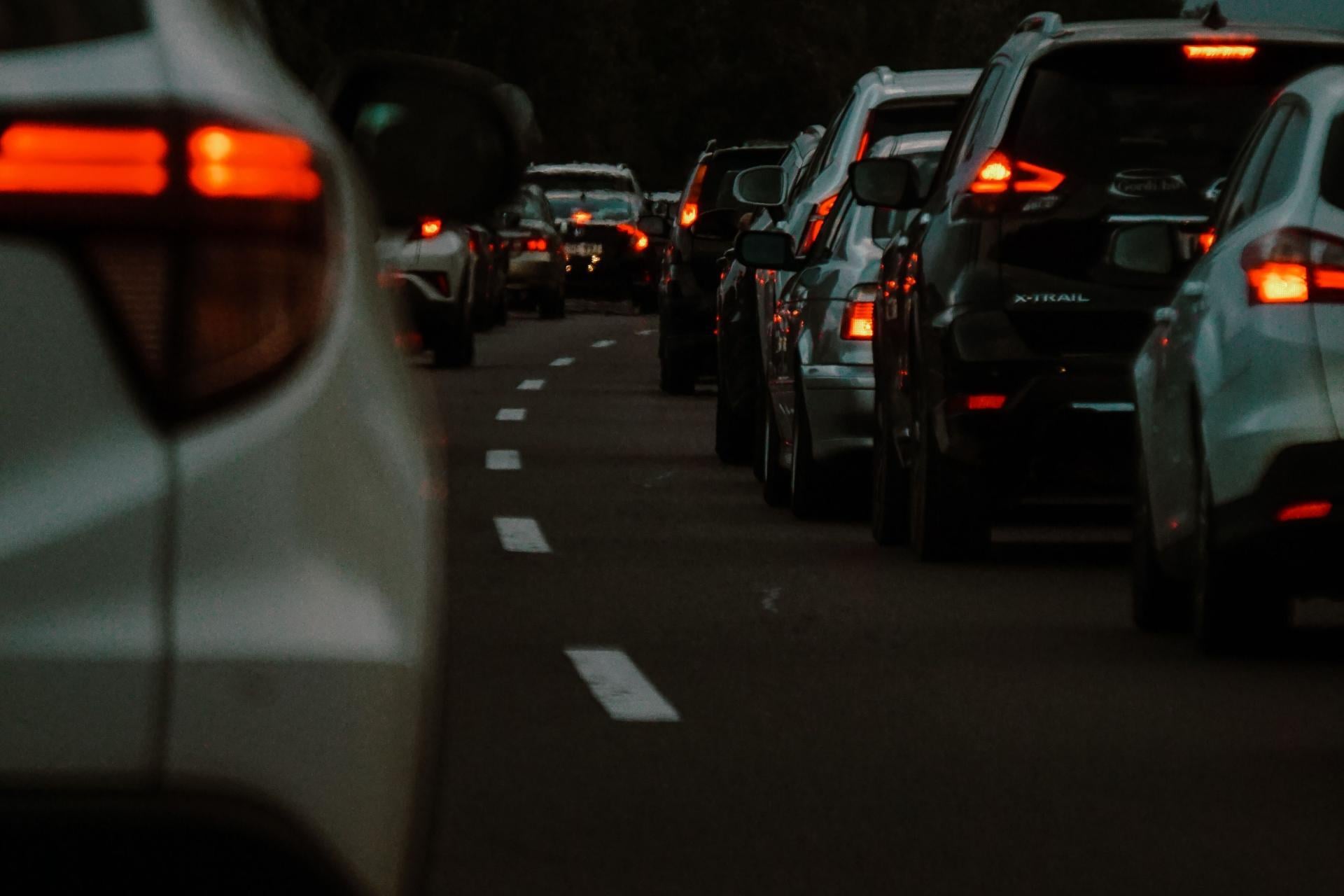 Utrudnienia na trasie Kraków?Niepołomice. Zepsuta ciężarówka blokuje drogę