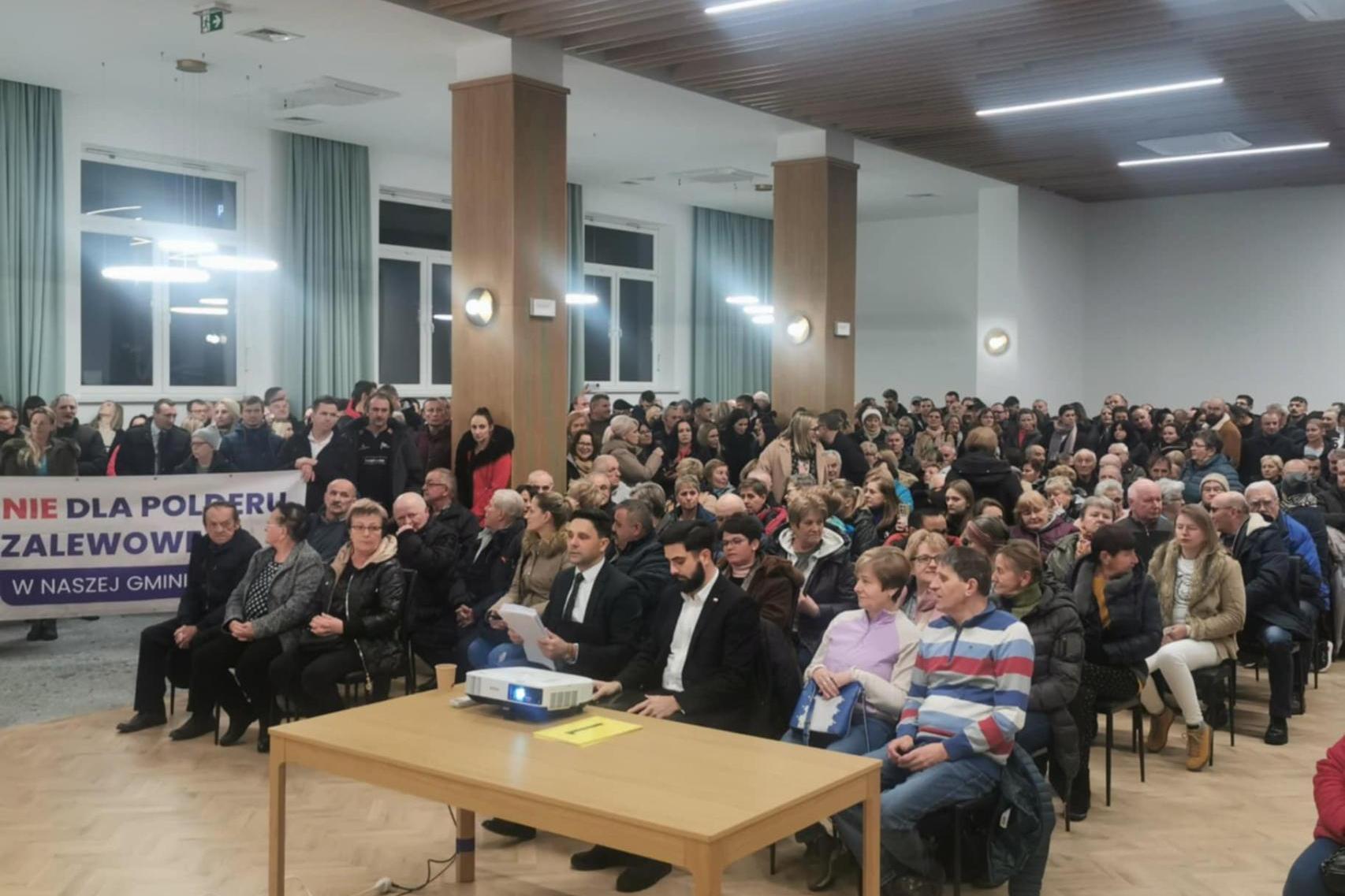 Oprotestowany projekt polderu w Szczurowej znów na stole? Wody Polskie dementują