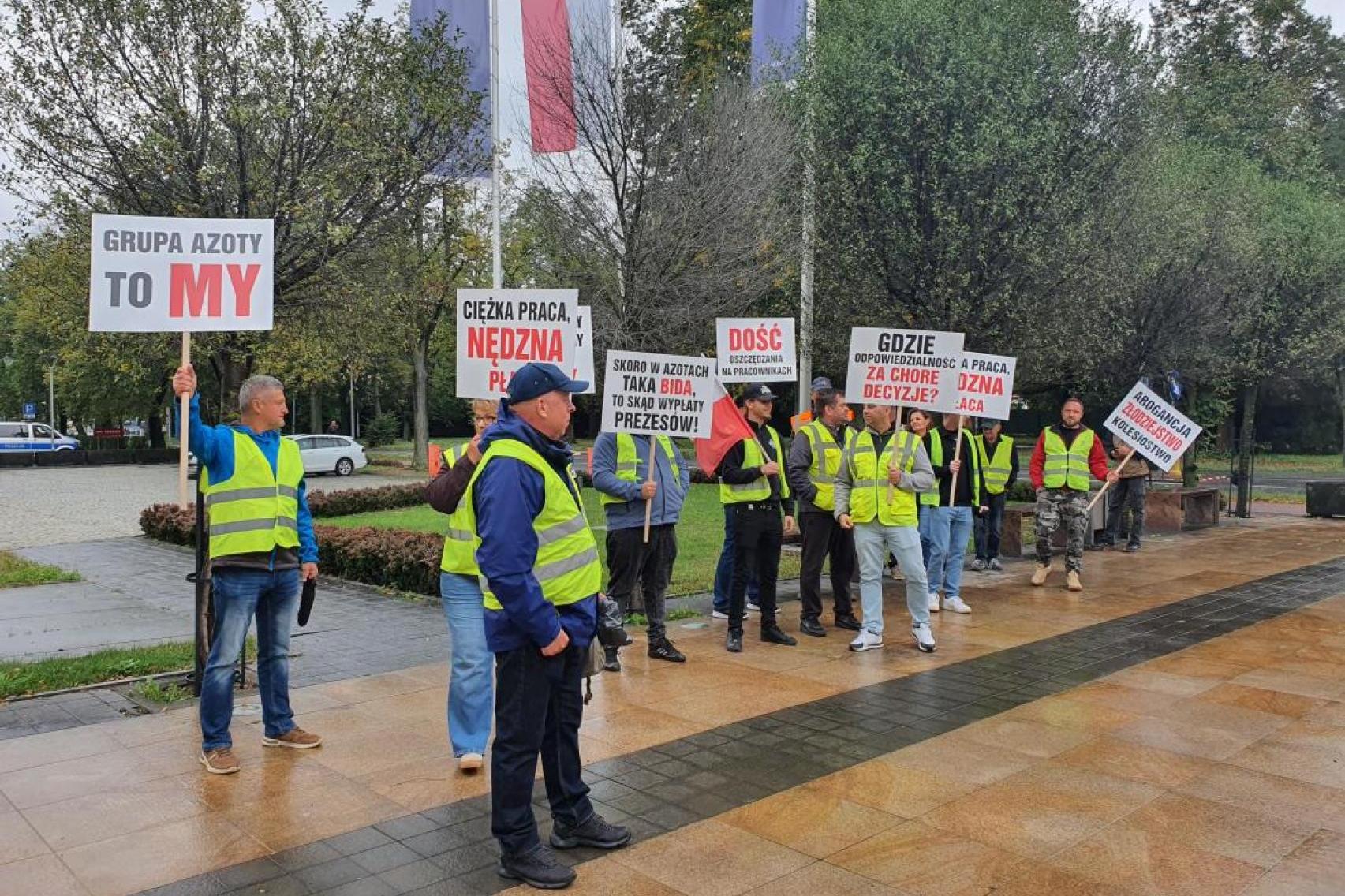 Związkowcy i zarząd Azotów nie doszli do porozumienia. Teraz czas na mediatora